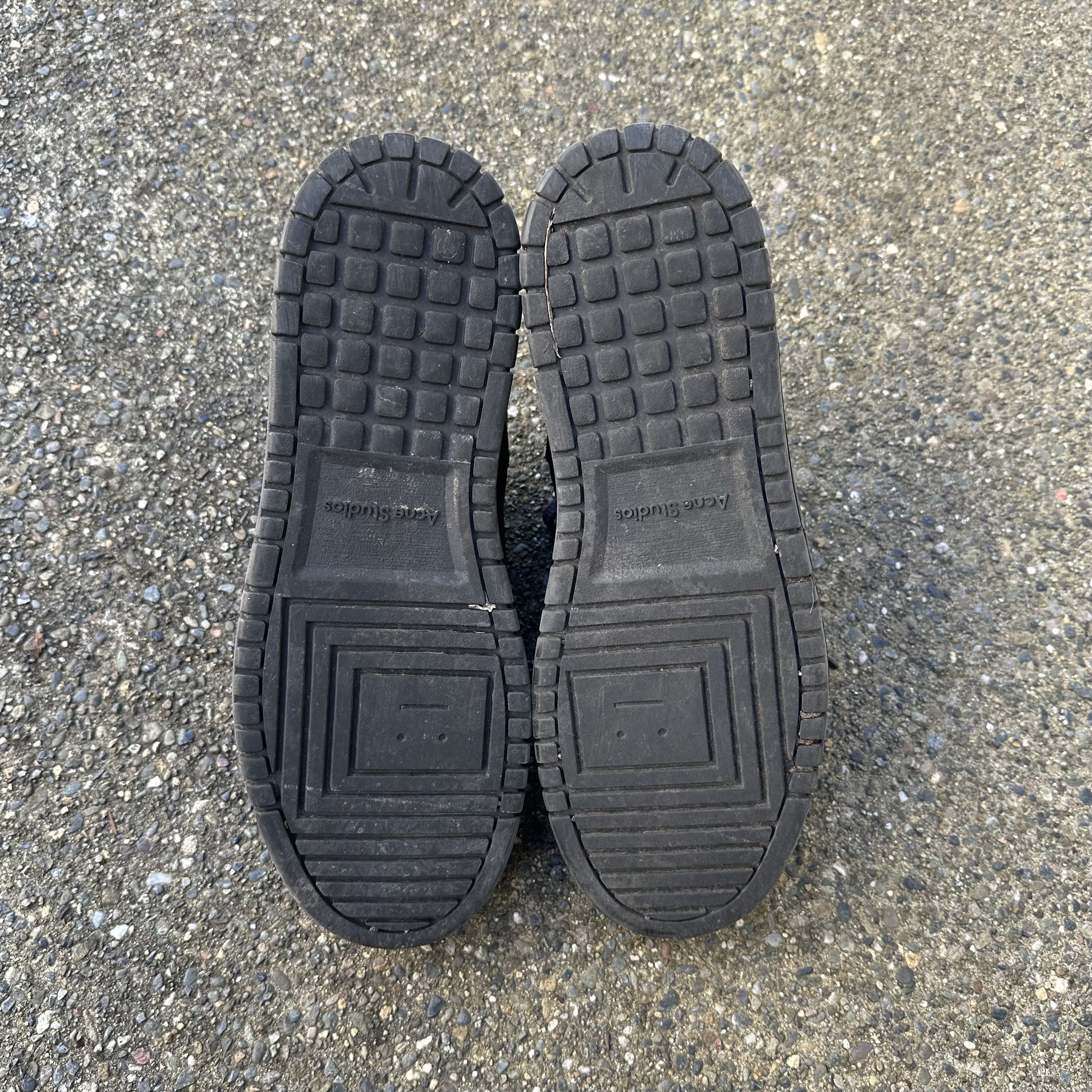 Acne Studios Acne Studios Distressed Basket Sneaker Size US 10 / EU 43 - 4 Thumbnail