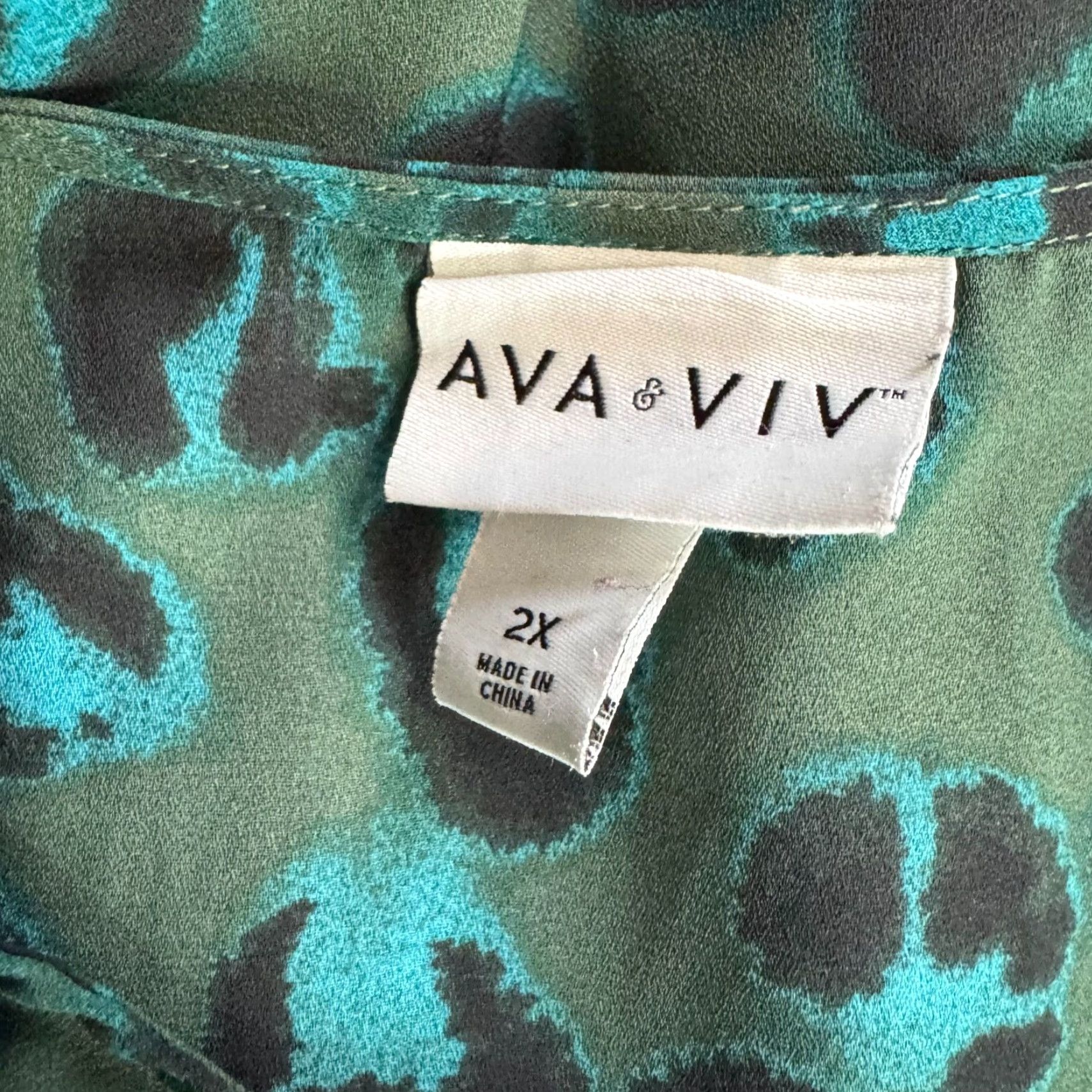 Vintage Ava Viv Blouse Womens 2X Green Animal Print Oversized Button Crew Neck Pullover Long Sleeve Relaxed Tunic Size XXL / US 16-18 / IT 52-54 - 4 Thumbnail