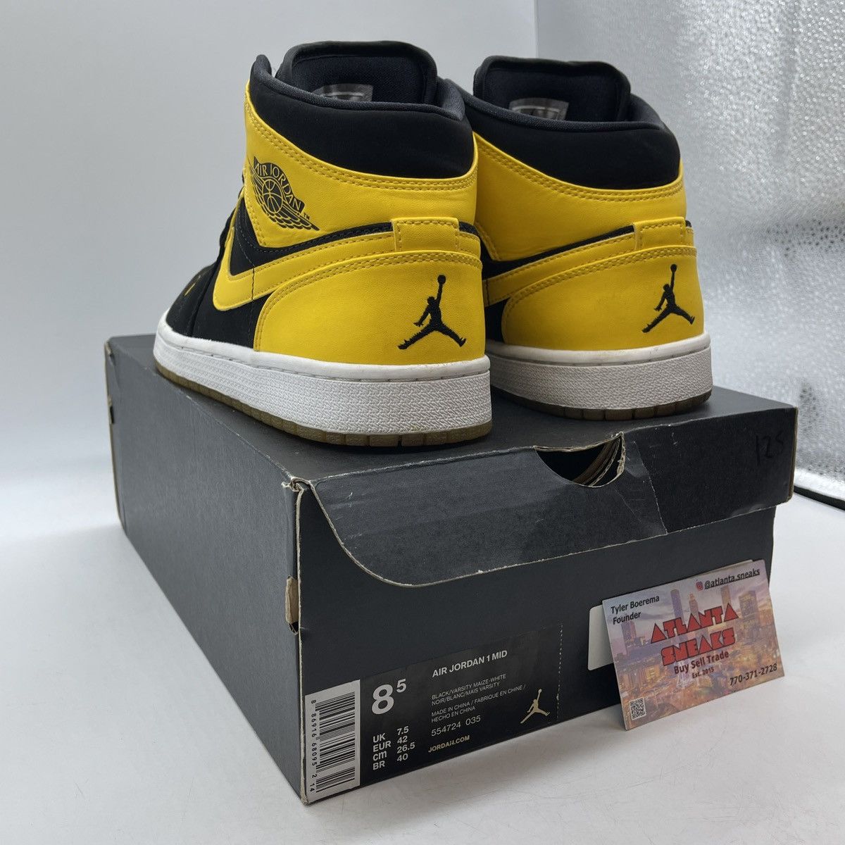 Jordan Brand Air Jordan 1 mid new love Size US 8.5 / EU 41-42 - 4 Thumbnail
