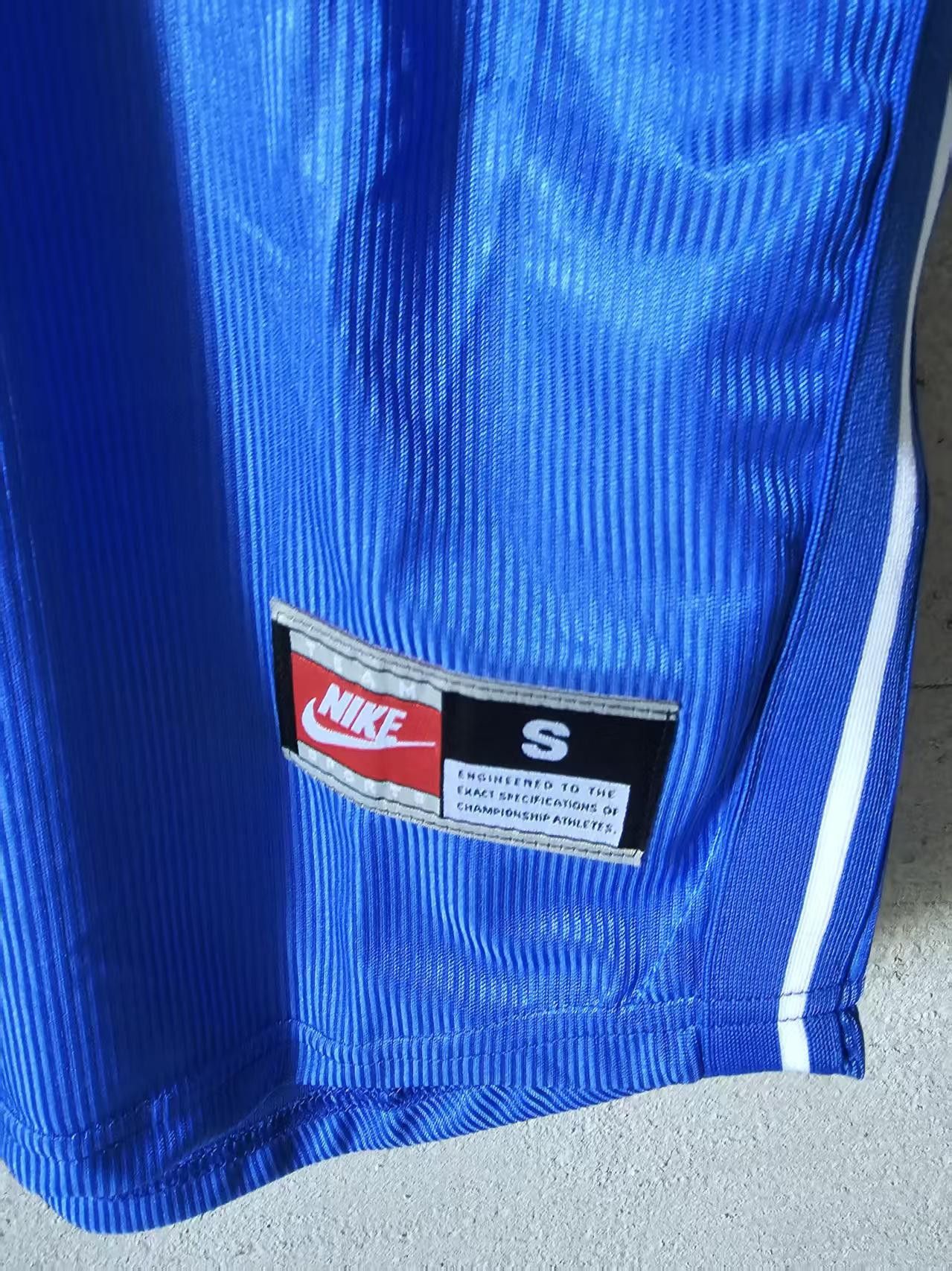 Other 1998 Italy #18 Roberto Baggio Jersey Size US S / EU 44-46 / 1 - 5 Thumbnail