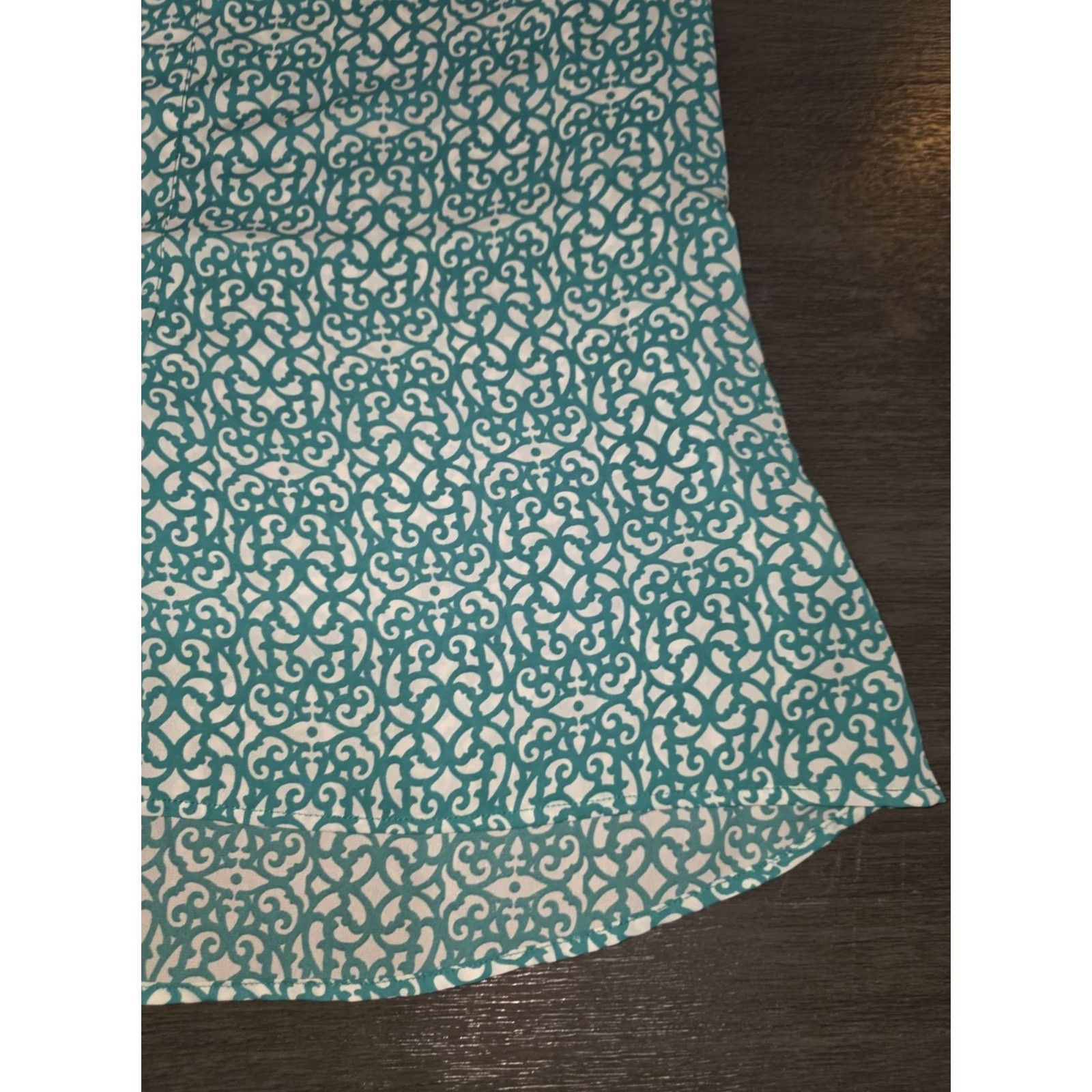 Laundry by Shelli Segal Laundry By Shelli Segal Top Womens XL Green V-Neck Sleeveless Dressy Career Shirt Blouse, Regular, Polyester Size XL / US 12-14 / IT 48-50 - 6 Thumbnail