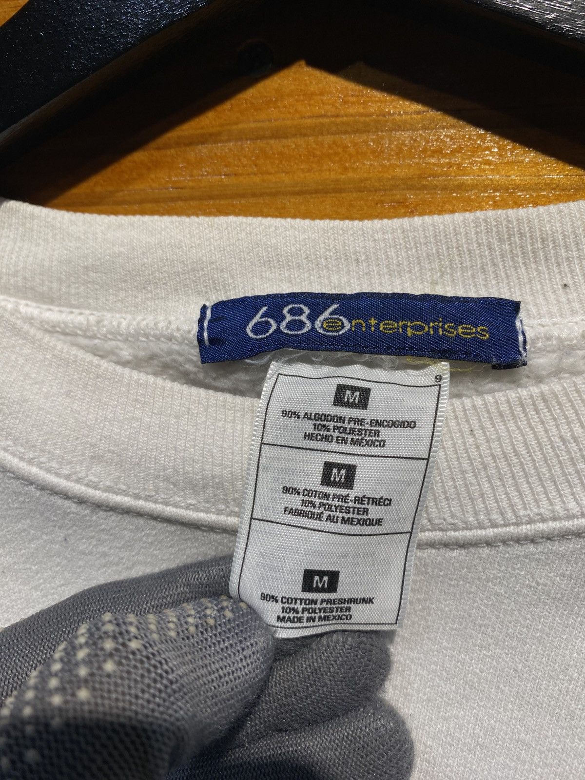 686 Vintage 686 Enterprises Snowboarding Sweatshirt White Size US M / EU 48-50 / 2 - 5 Thumbnail