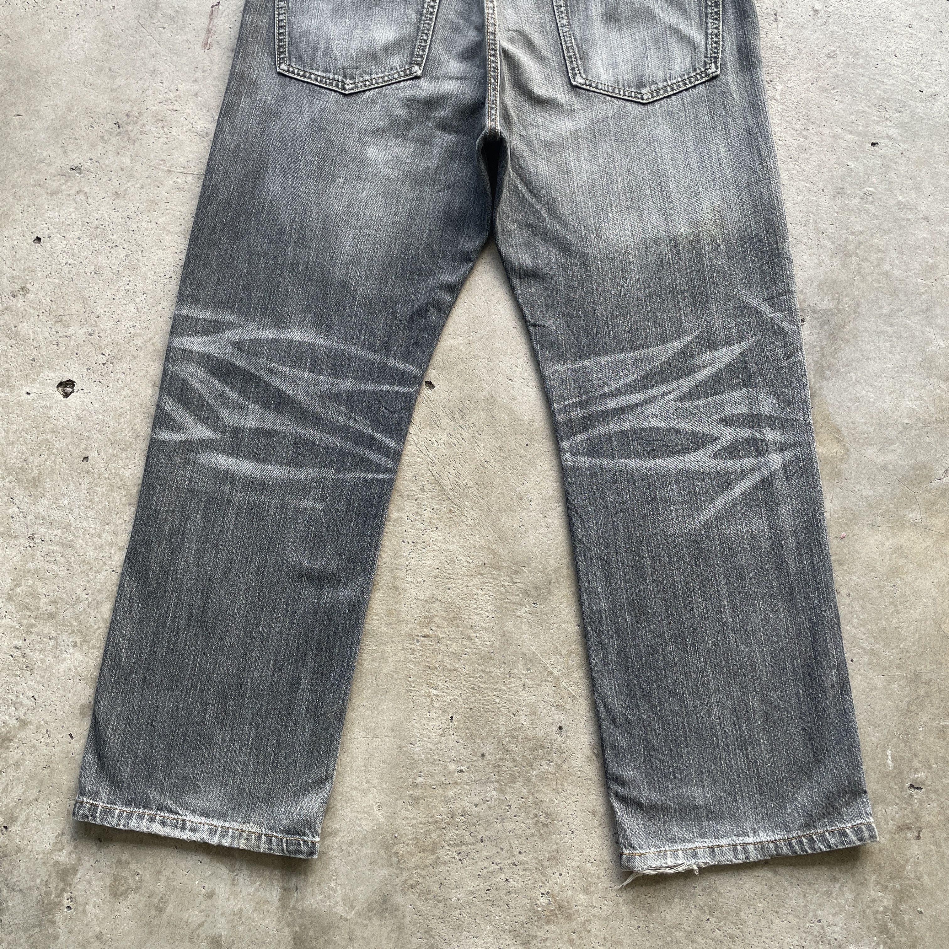 Japanese Brand VINTAGE JAPAN BLACK FADED DENIM DISTRESSED JEANS PANTS W35 Size US 35 - 10 Thumbnail