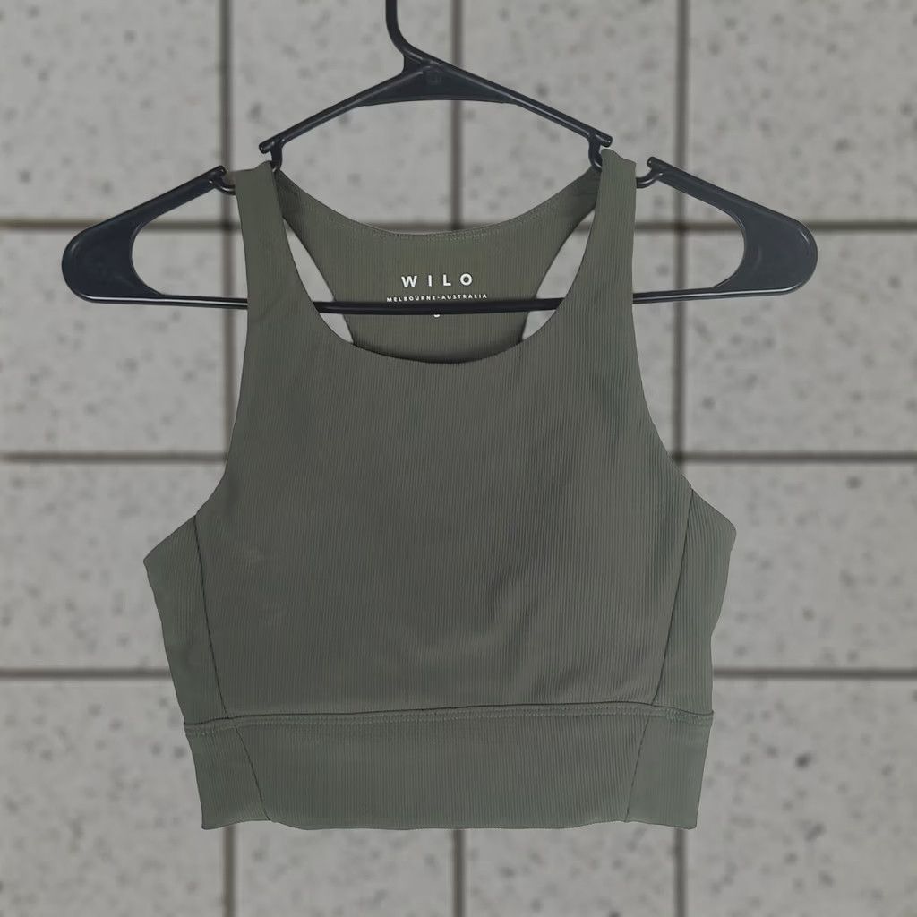 Olive WILO Women’s Small Olive Green Cropped Athletic Tank Sleeveless Pullover Activewear Shirt Girls/Women Size ONE SIZE - 1 Thumbnail