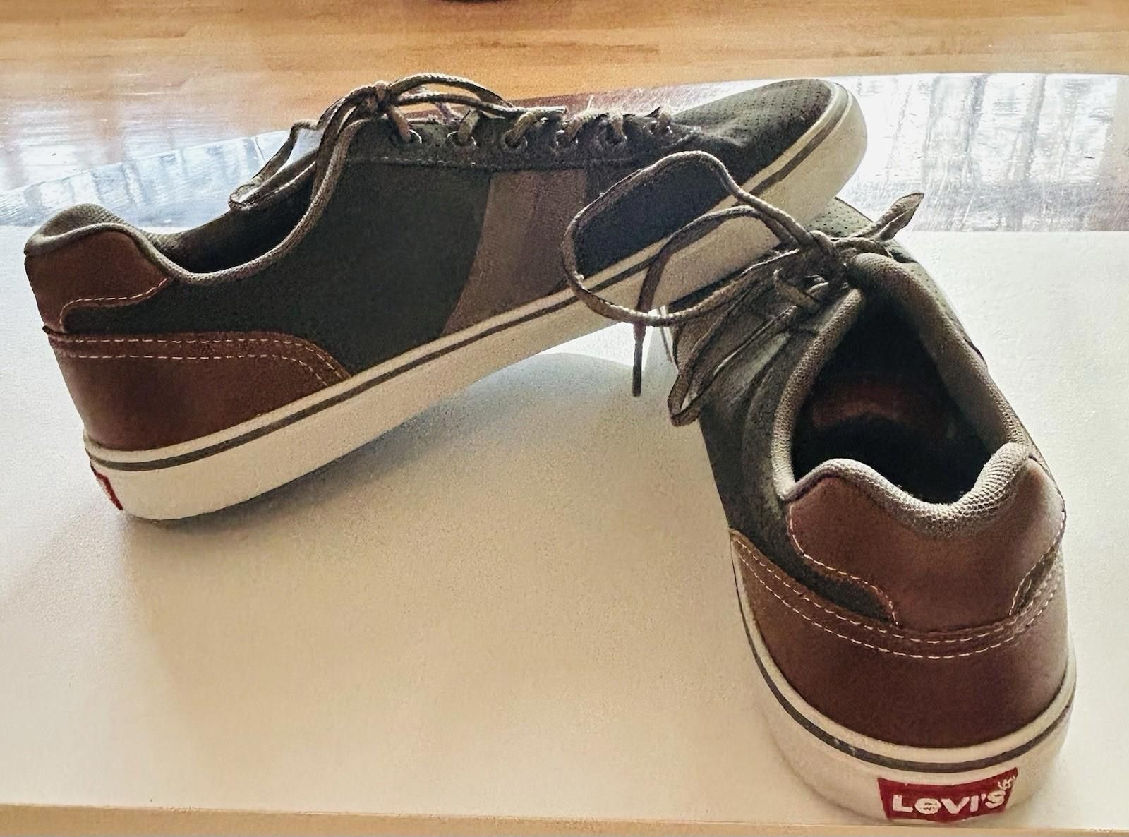 Levi's Levi's Mens Casual Lace-up Sneaker Shoe Sz 9 Size US 9 / EU 42 - 2 Thumbnail