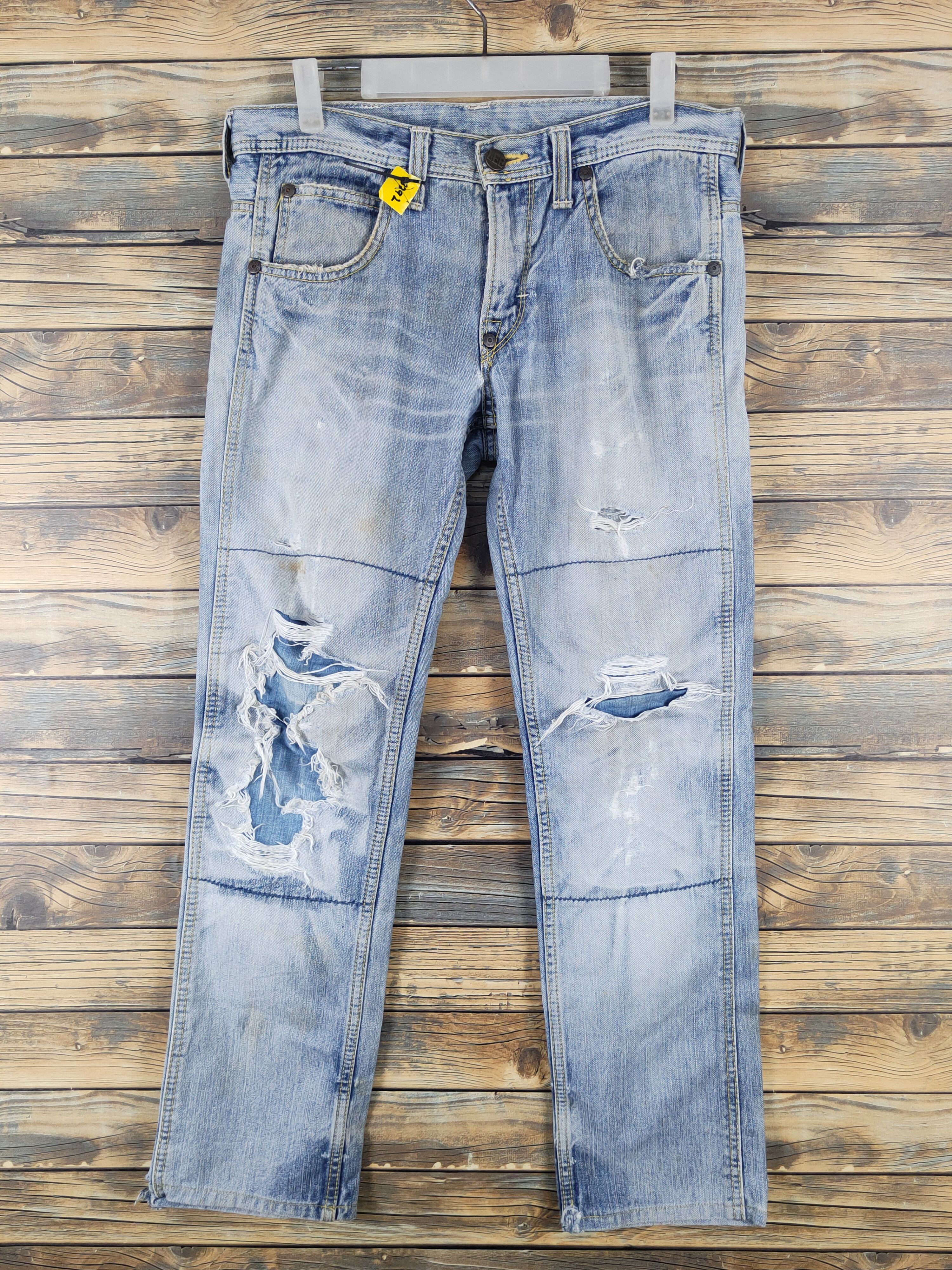 Lee Lee vintage Blue Distressed Ripped denim Jeans #W1706 Size US 32 / EU 48 - 1 Thumbnail