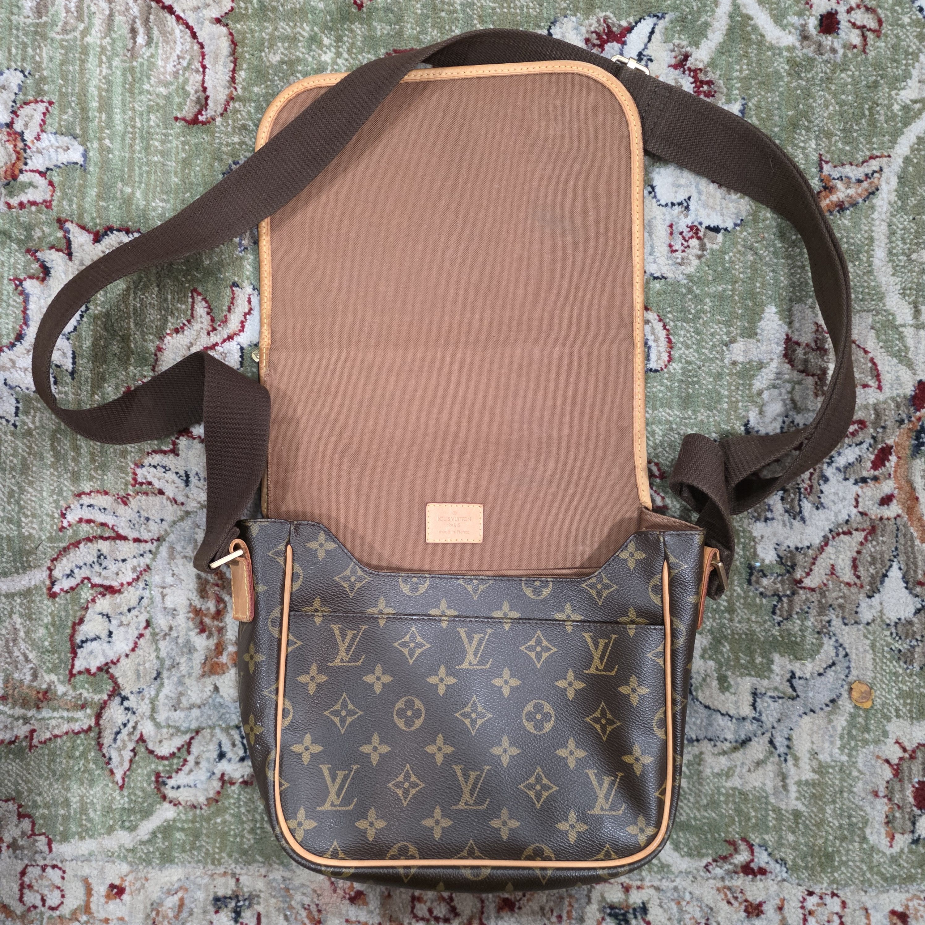 Louis Vuitton Louis Vuitton Monogram Bosphore PM Messenger Bag Size ONE SIZE - 3 Thumbnail