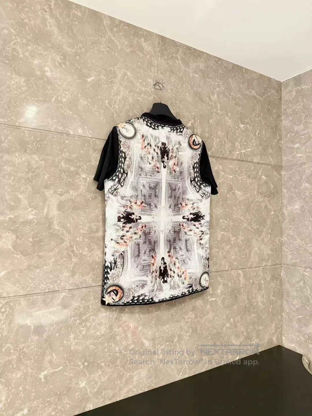 Givenchy Givenchy Showpiece Virgin Mary Silk T. Size XS / US 0-2 / IT 36-38 - 2 Thumbnail
