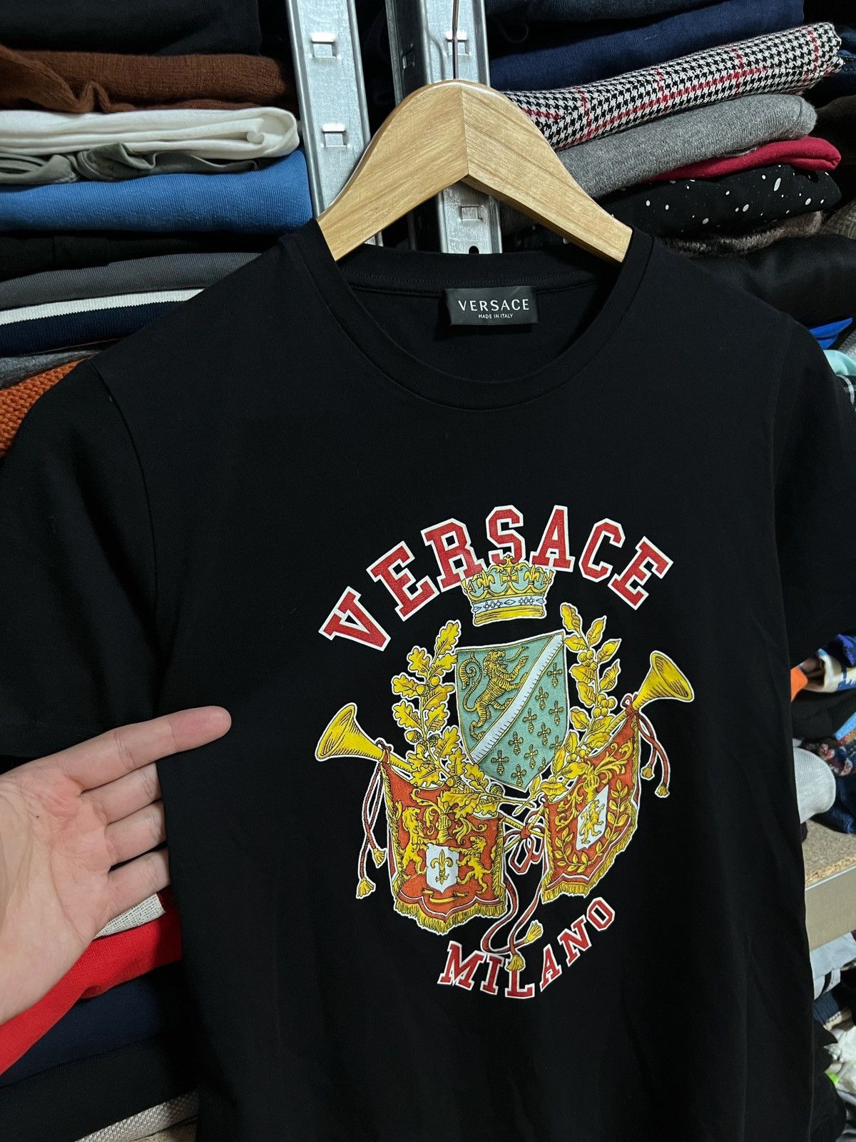 Versace Versace Milano Big Logo Coat of Arms Black T-Shirt Size S Size S / US 4 / IT 40 - 2 Thumbnail