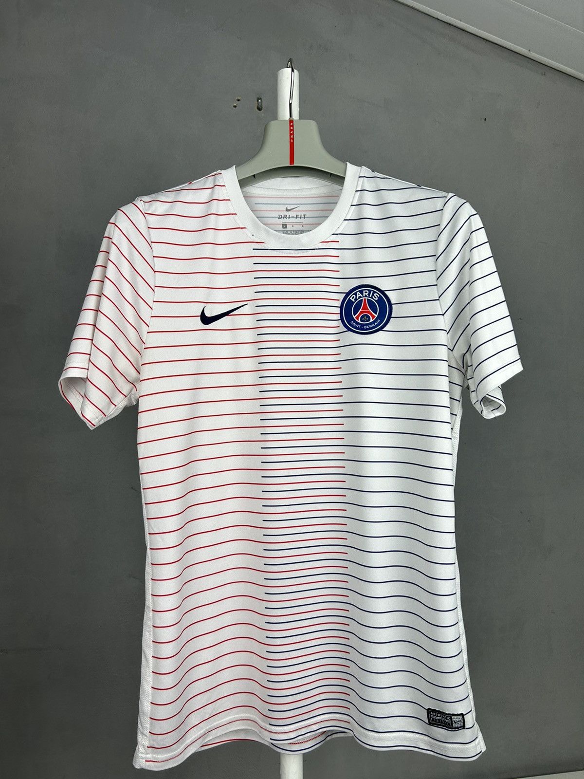 Nike Paris Saint-Germain Nike 2019-20 Training Shirt Size US L / EU 52-54 / 3 - 2 Thumbnail