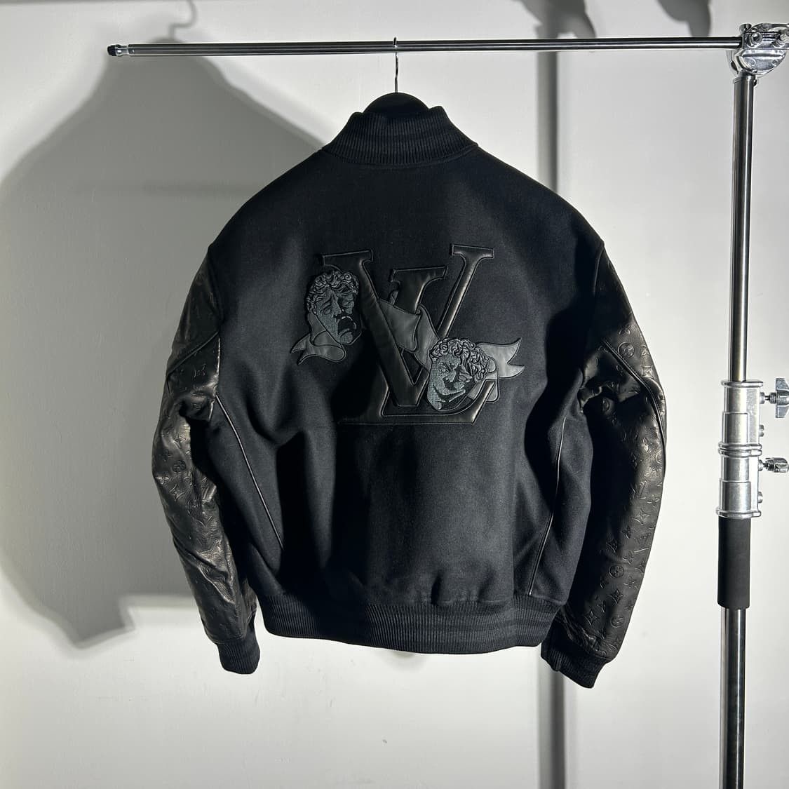 Louis Vuitton Louis Vuitton embossed leather and wool varsity jacket Size US L / EU 52-54 / 3 - 4 Thumbnail