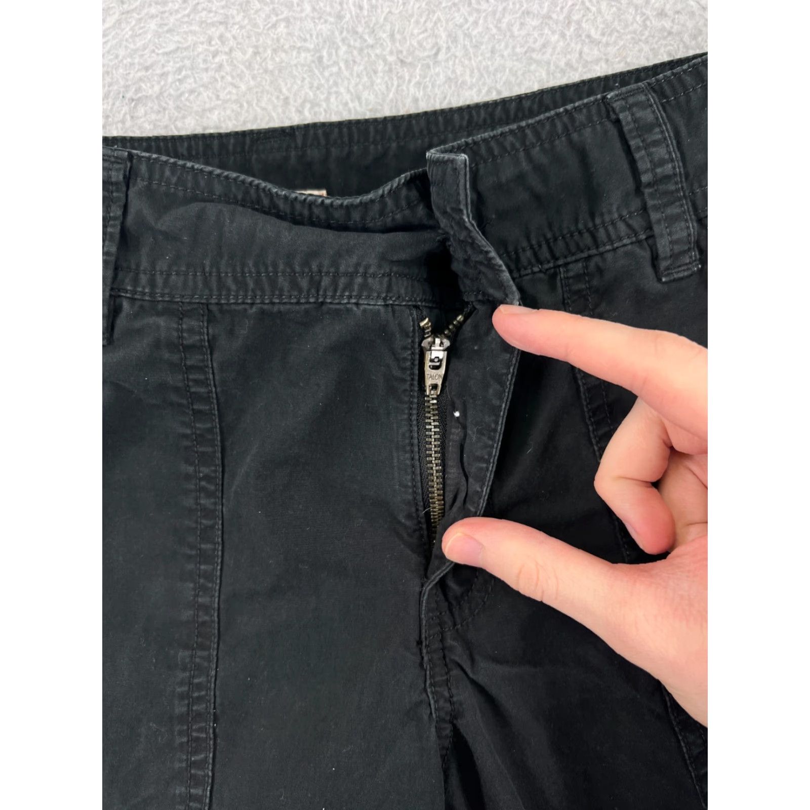 Izod IZOD Pants Capri Womens 6 Black 100% Cotton Knit Straight - Regular Fit, Inseam 20" | Women’s Casual/Workwear - IZOD Brand Womens Clothing Size 28" / US 6 / IT 42 - 7 Thumbnail