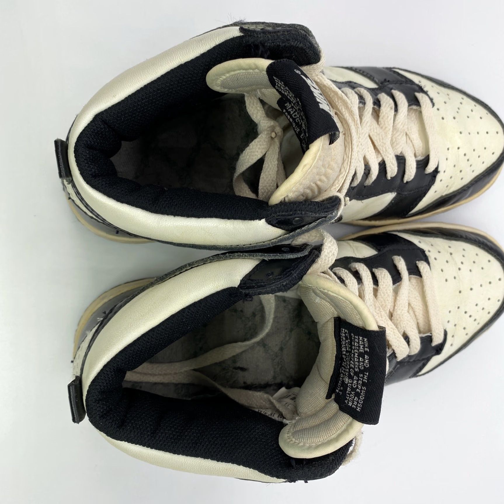 Nike VINTAGE 2008 NIKE DUNK HIGH SAIL BLACK-NATURAL 8.5 ATHLETIC SNEAKER WITH BOX & LACES MENS Size US 9 / EU 42 - 5 Thumbnail