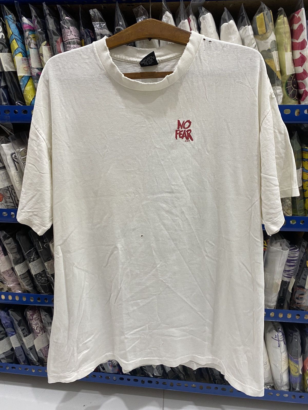 No Fear DISTRESSED NO FEAR TSHIRT Size US L / EU 52-54 / 3 - 5 Thumbnail
