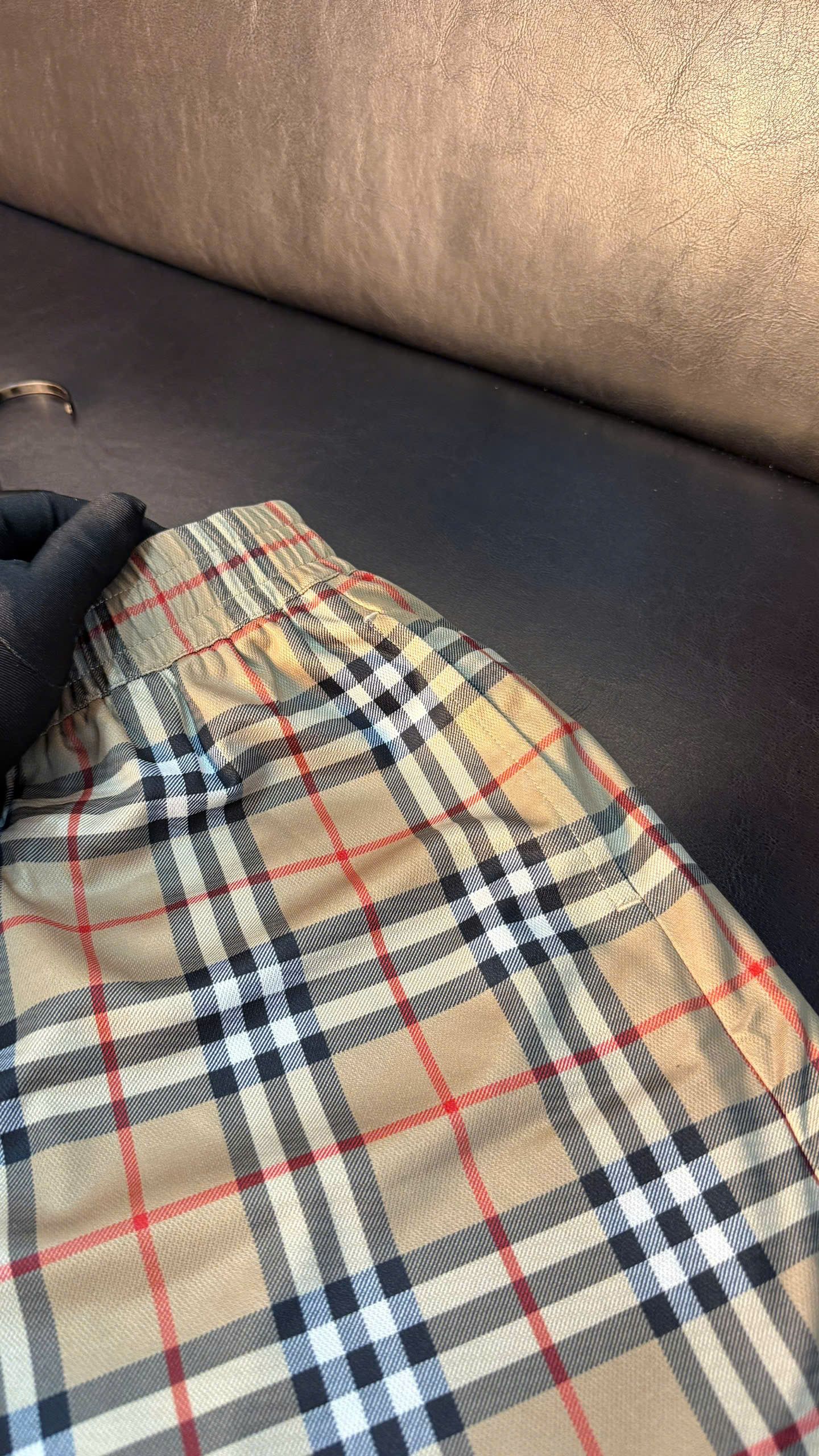 Burberry BURBERRY SHORT Size US 32 / EU 48 - 6 Thumbnail