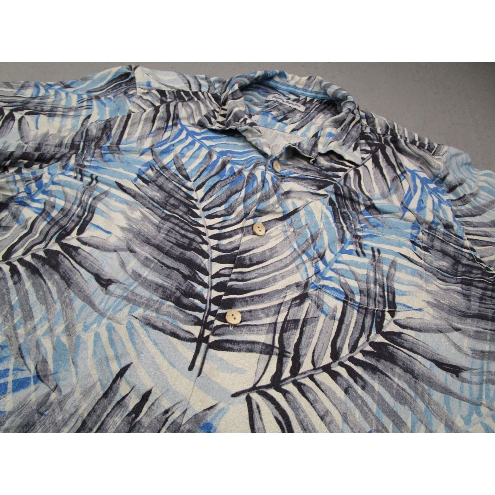 Tommy Bahama Tommy Bahama Mens Large Blue Floral Short Sleeve Silk Button Up Shirt Size US L / EU 52-54 / 3 - 2 Thumbnail