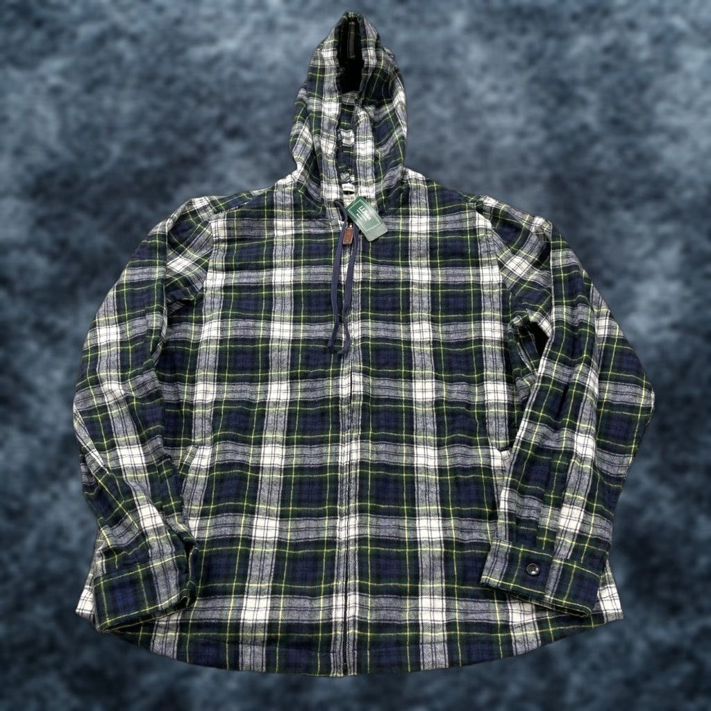 Vintage L.L. Bean Hoodie Womens Medium Green Blue Scotch Plaid Relaxed Fit Cotton Flannel Shirt? Size M / US 6-8 / IT 42-44 - 1 Thumbnail