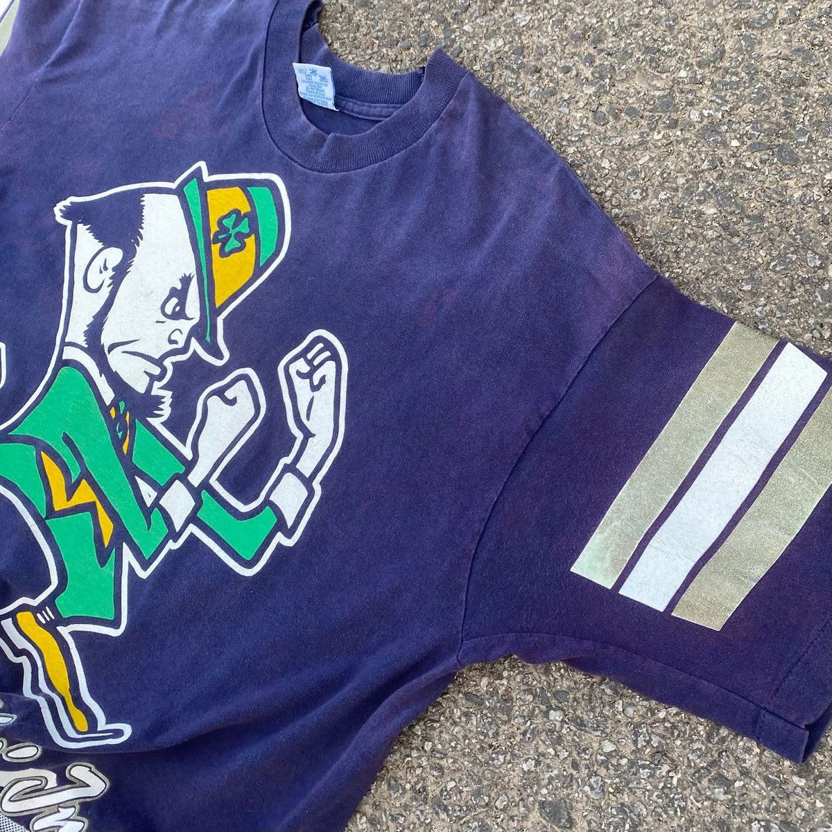 NHL RARE ‼️ Notre Dame Fighting Irish Size US XL / EU 56 / 4 - 5 Thumbnail