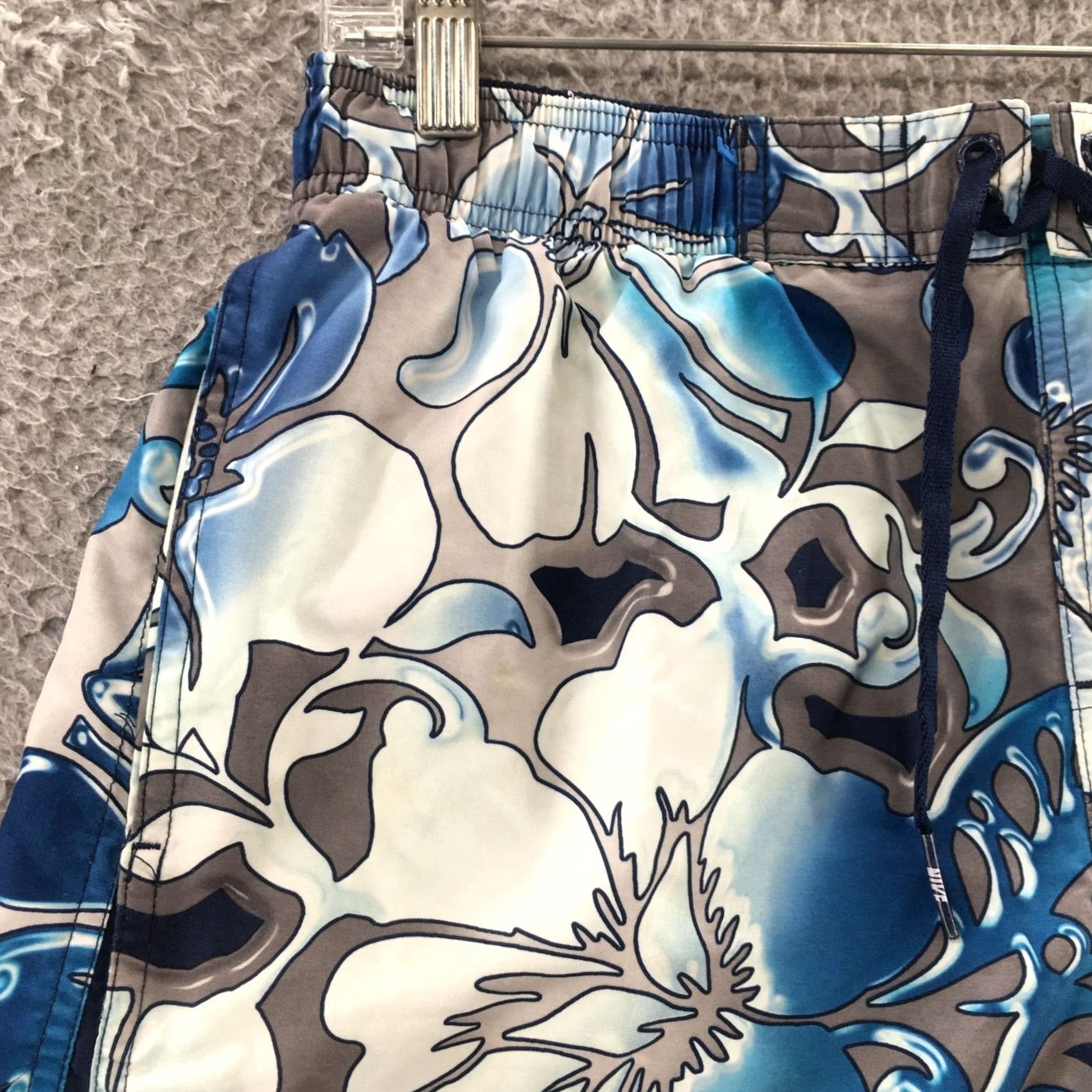 Nike Nike Board Shorts Mens Medium Multicolor Floral Print Drawstring Size US 31 - 4 Thumbnail