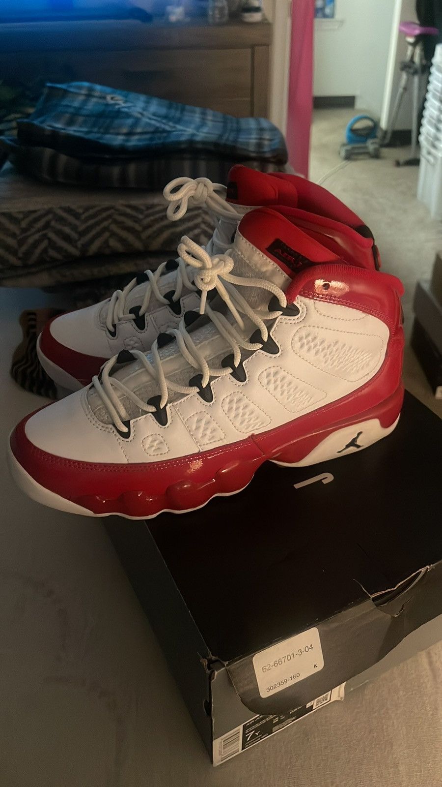 Jordan Brand Air Jordan 9 Retro Size US 7 / EU 40 - 1 Thumbnail