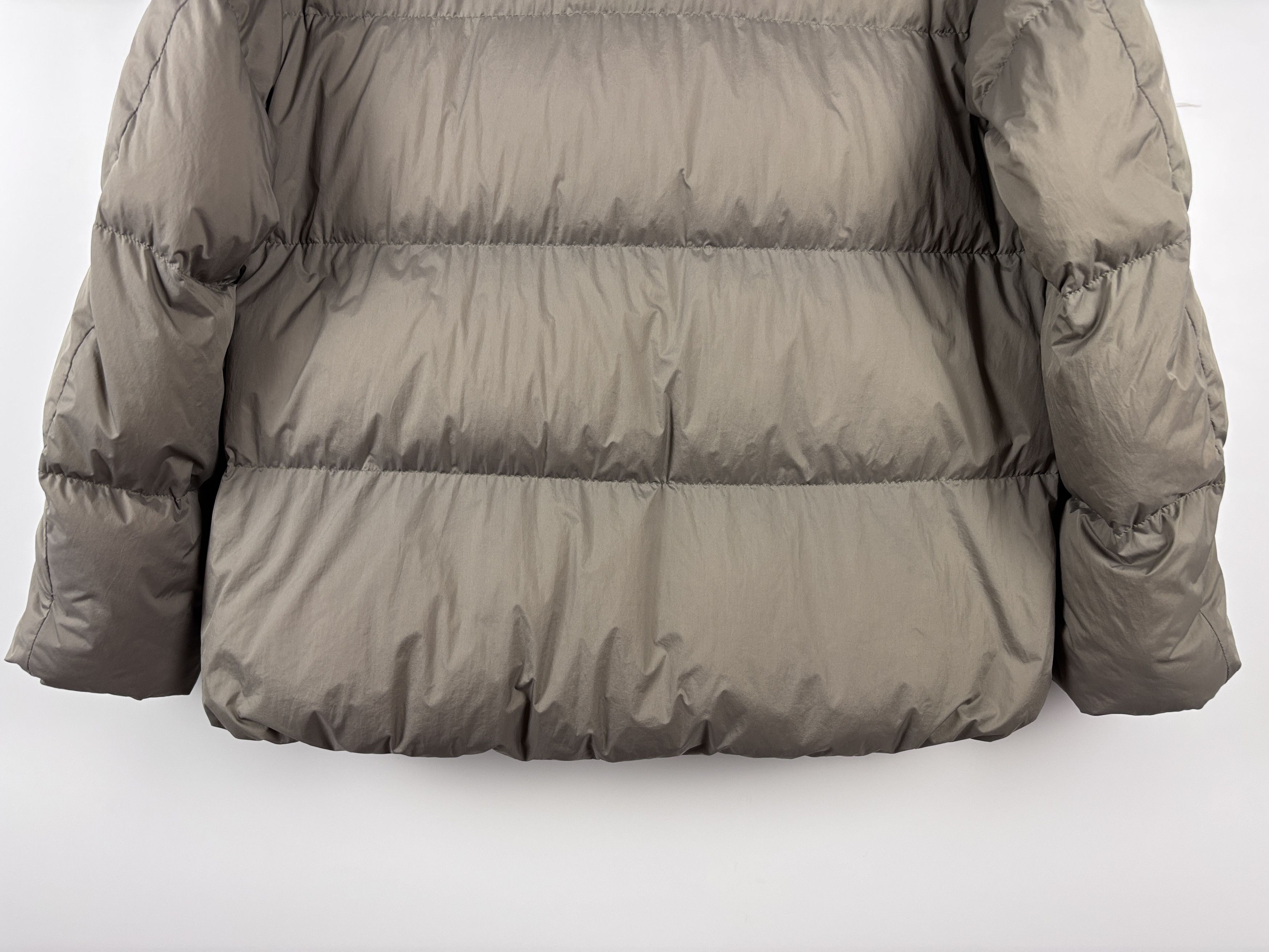 Uniqlo Uniqlo Ultra Light Down Puffer Jacket Packable Beige Size S Size S / US 4 / IT 40 - 6 Thumbnail