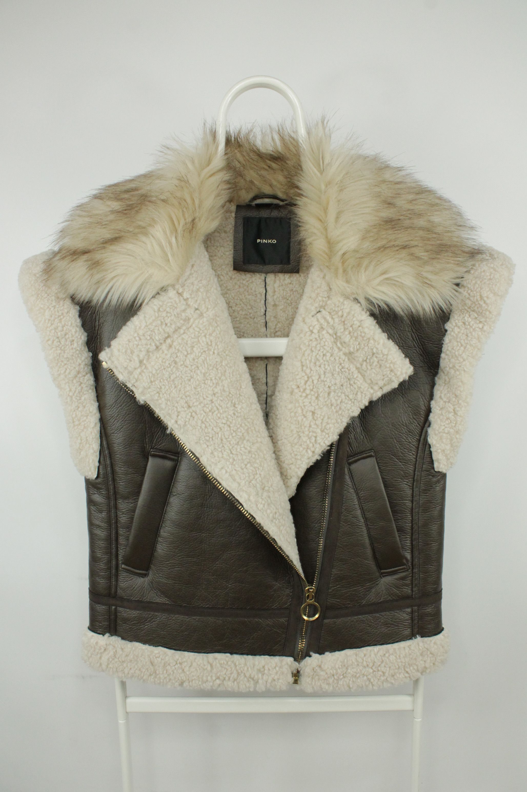 Pinko Pinko Gema Faux Sheepskin Aviator Waistcoat Gilet Size S / US 4 / IT 40 - 7 Thumbnail