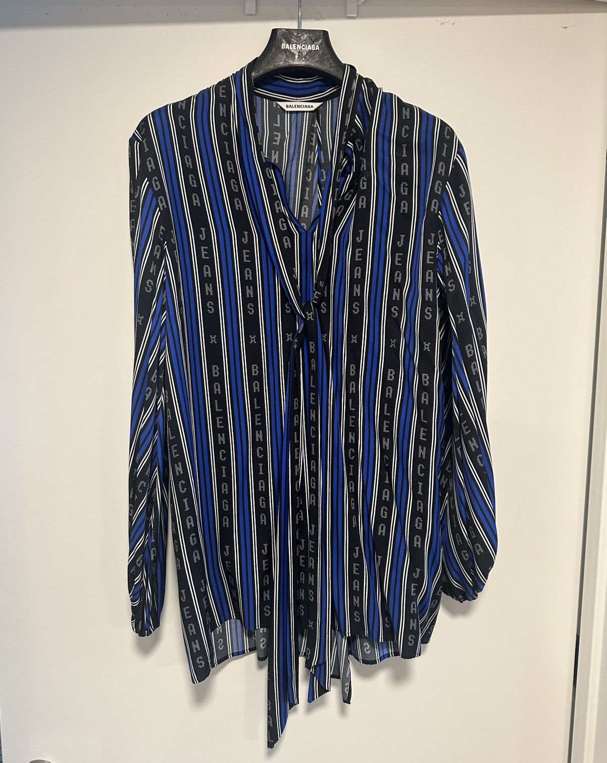 Balenciaga Balenciaga Top Size XS / US 0-2 / IT 36-38 - 1 Thumbnail