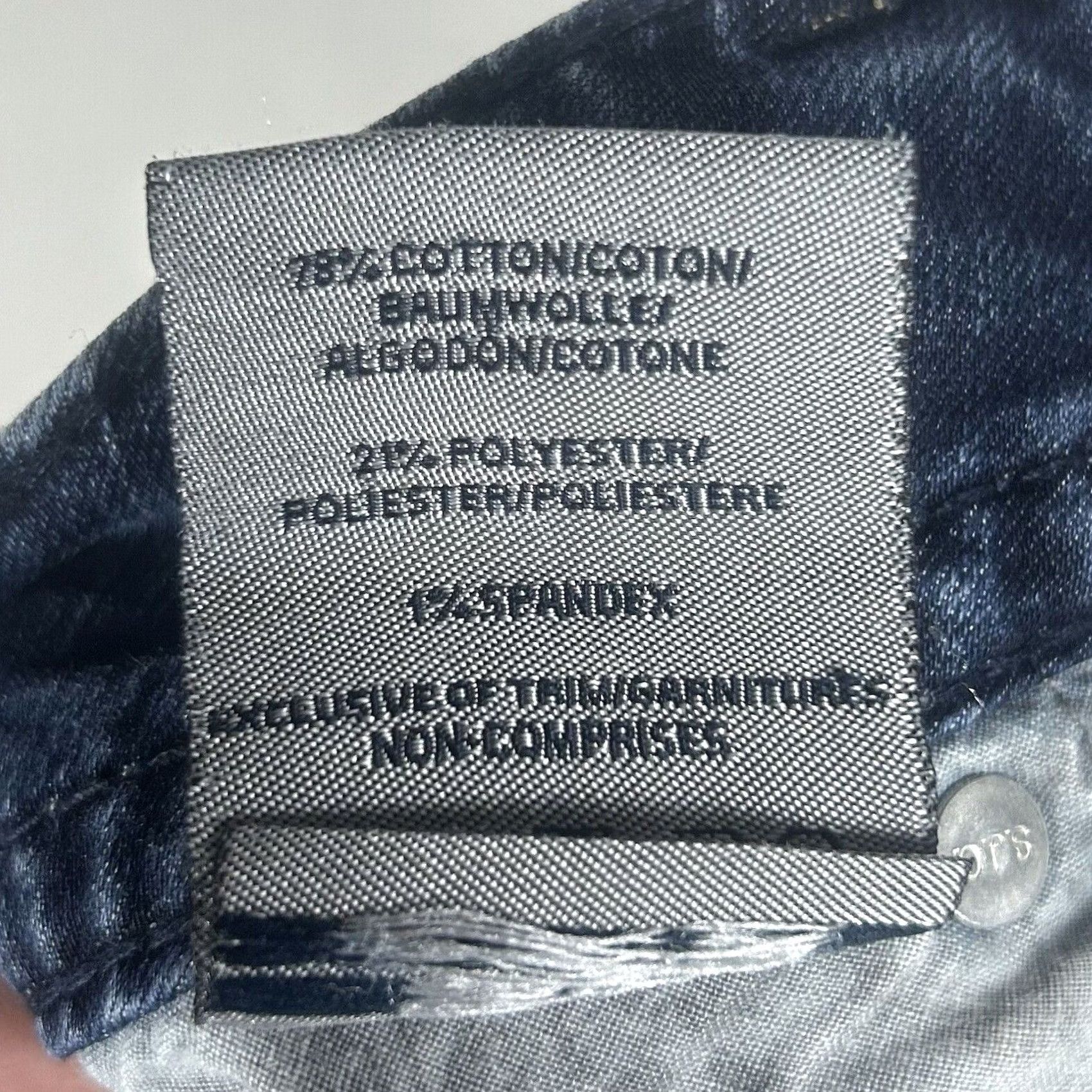 Silver Jeans Co. Silver Jeans Suki Capris Jeans Women's 28 Dark Blue Stretch Cotton Blend 5-Pocket Denim Capris Size 28" / US 6 / IT 42 - 4 Thumbnail