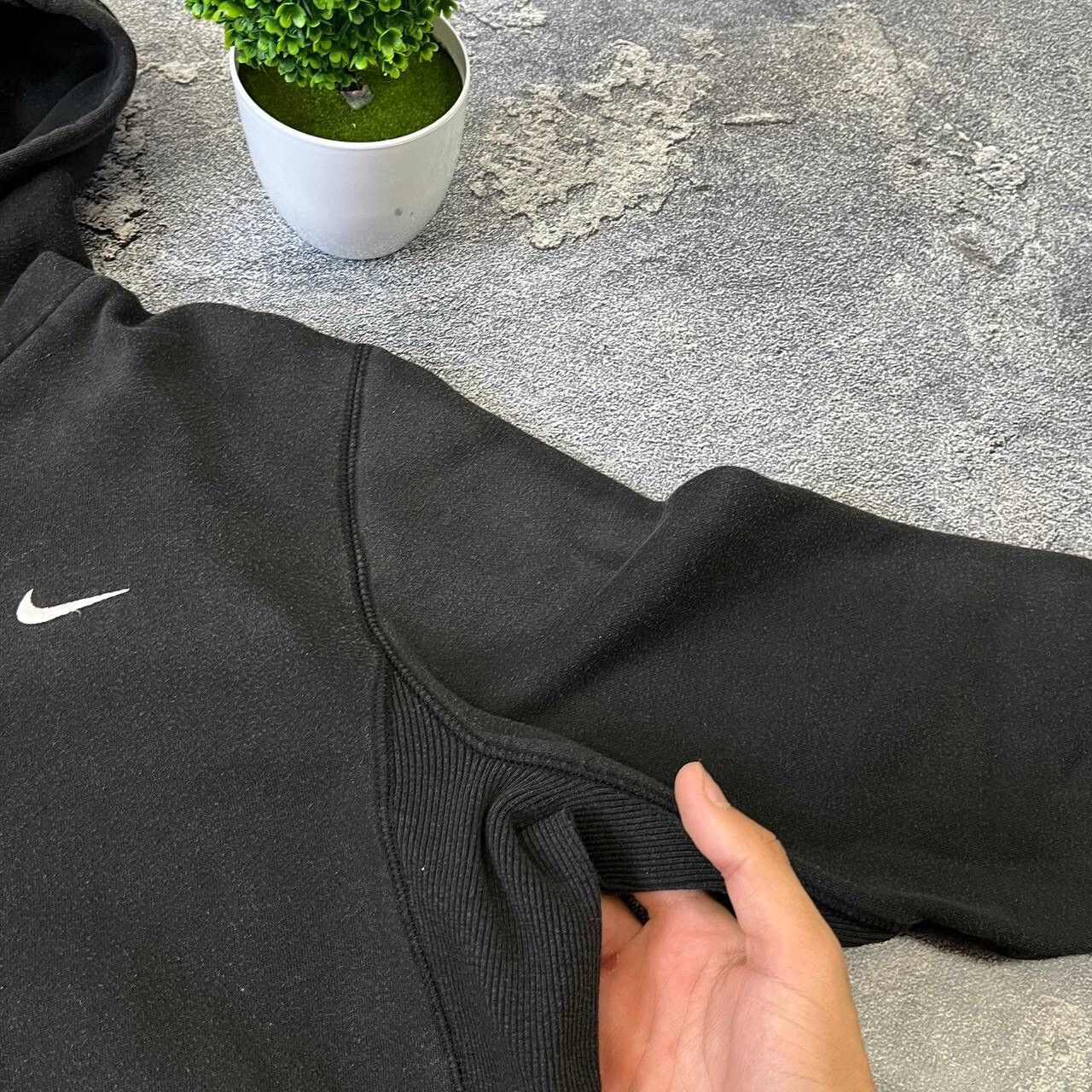 Nike Vintage Nike Sportswear Swoosh Basic Black Hoodie Size US M / EU 48-50 / 2 - 5 Thumbnail