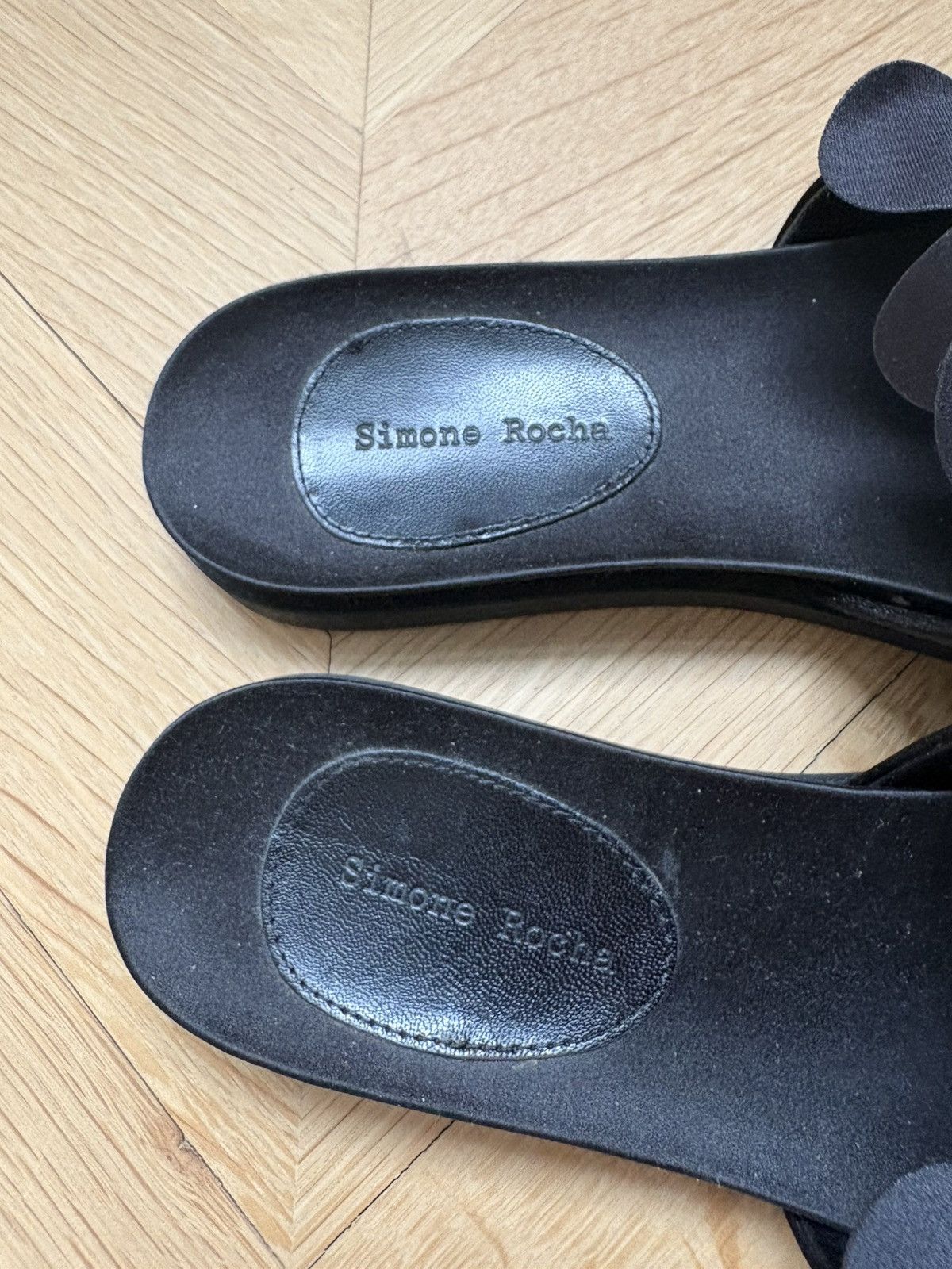 Simone Rocha SIMONE ROCHA BLACK 3D FLOWER SLIDES WOMENS 39 Size US 9 / IT 39 - 2 Thumbnail