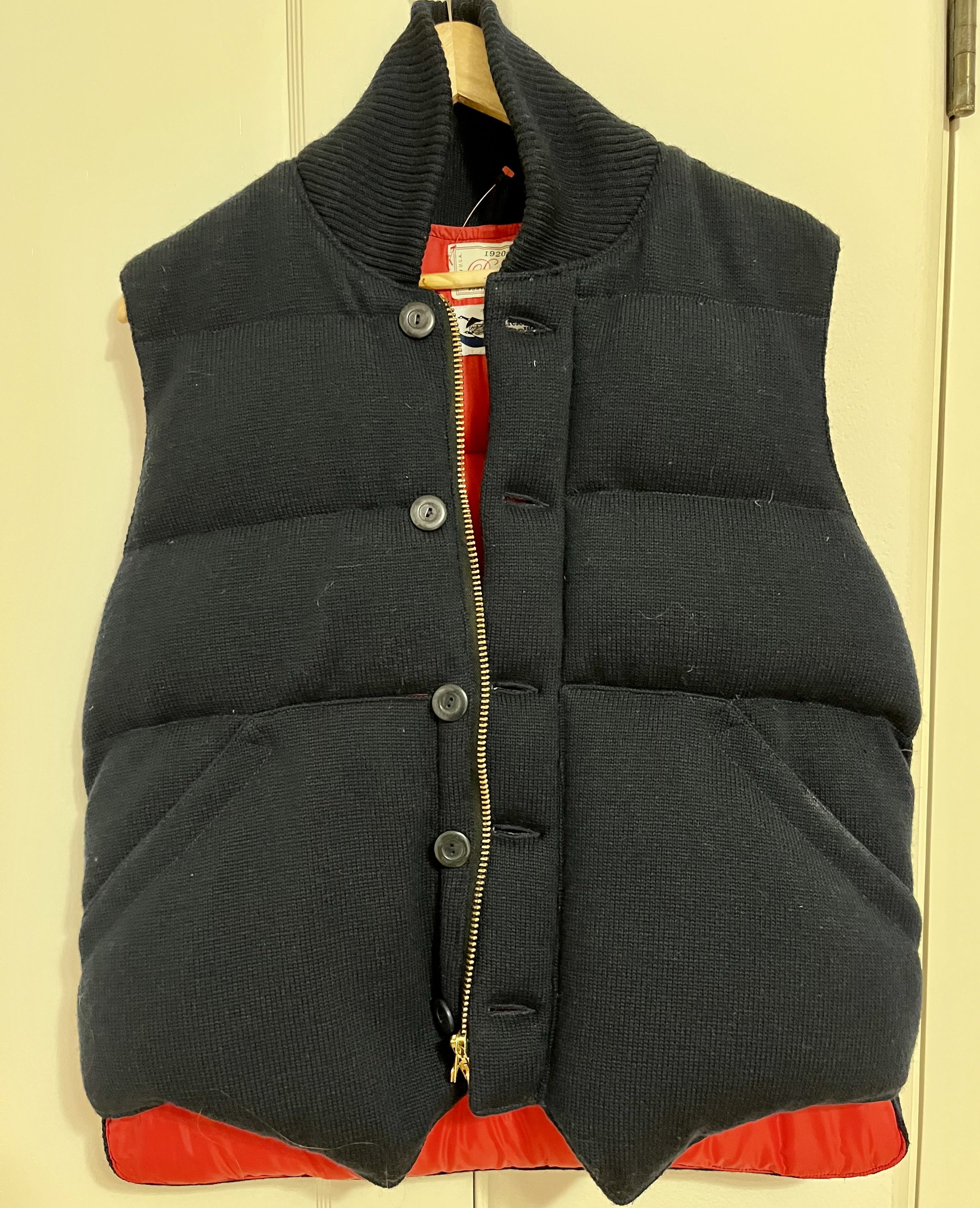 Dehen 1920 Navy Down filled vest, red interior- Medium Size US M / EU 48-50 / 2 - 1 Thumbnail