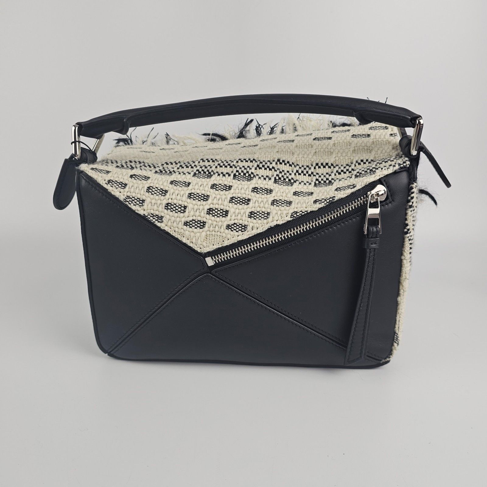 Loewe LOEWE Puzzle Small $5150 Black/White Woven Top Handle Bag Ne Size ONE SIZE - 6 Thumbnail