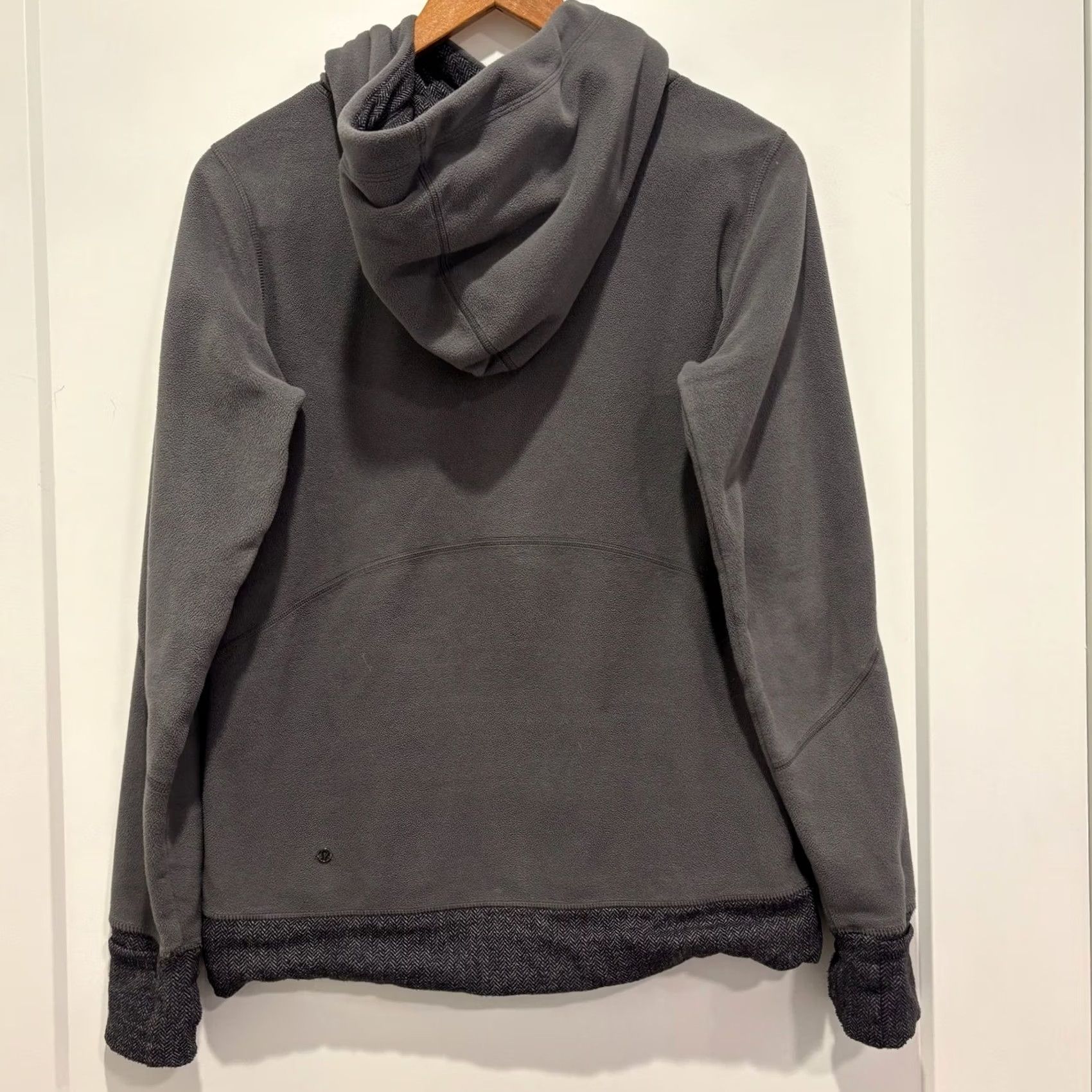Lululemon Lululemon Scuba Hoodie Fleece Light Heathered Gray Women's Size M Pullover Hooded Pockets Cowl Neck Athletic Fitness Run Yoga Jogging Shirt Size M / US 6-8 / IT 42-44 - 3 Thumbnail