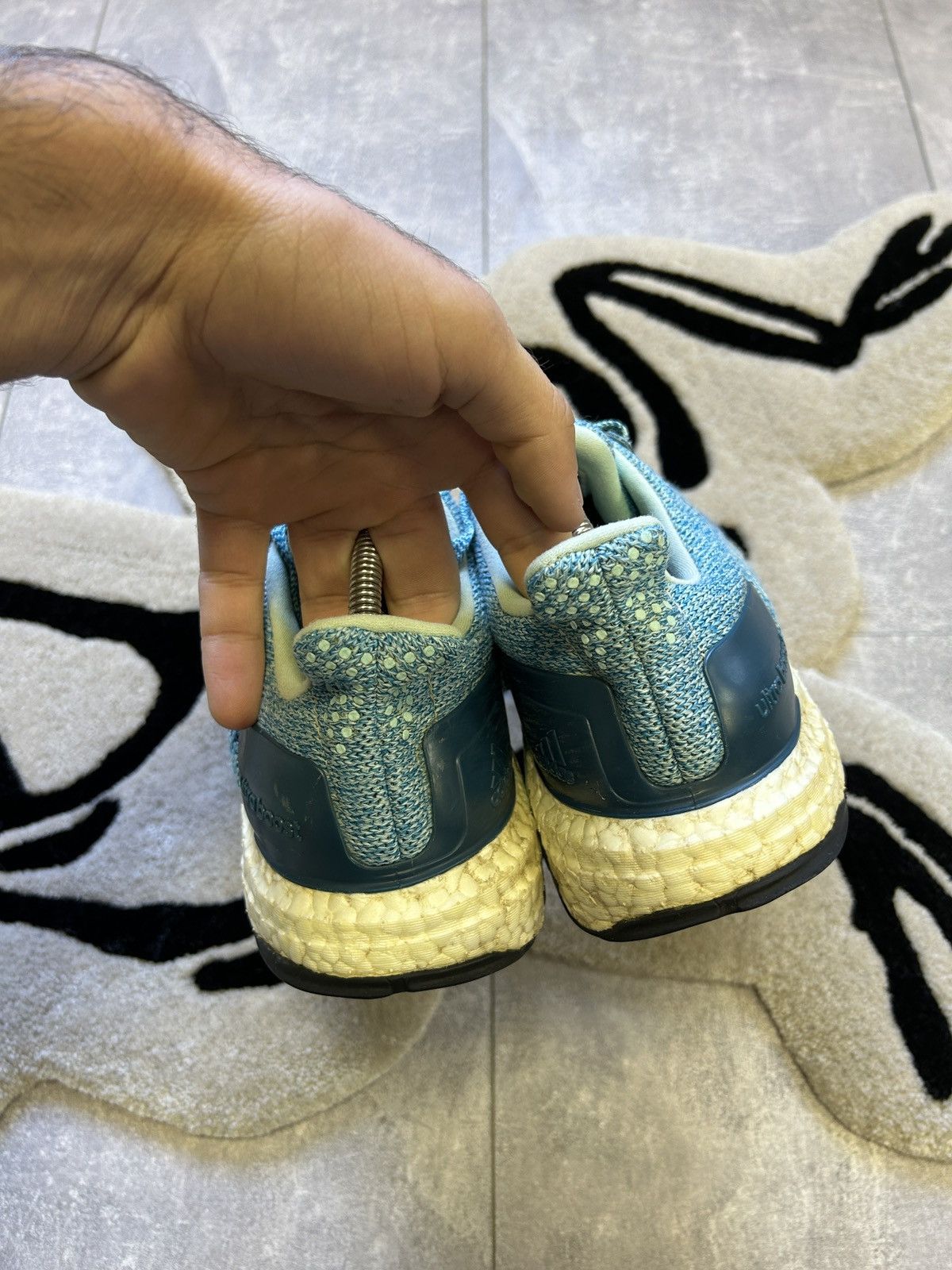 Adidas Women’s Adidas UltraBoost sneakers low top size 41 running Size US 9 / IT 39 - 7 Thumbnail