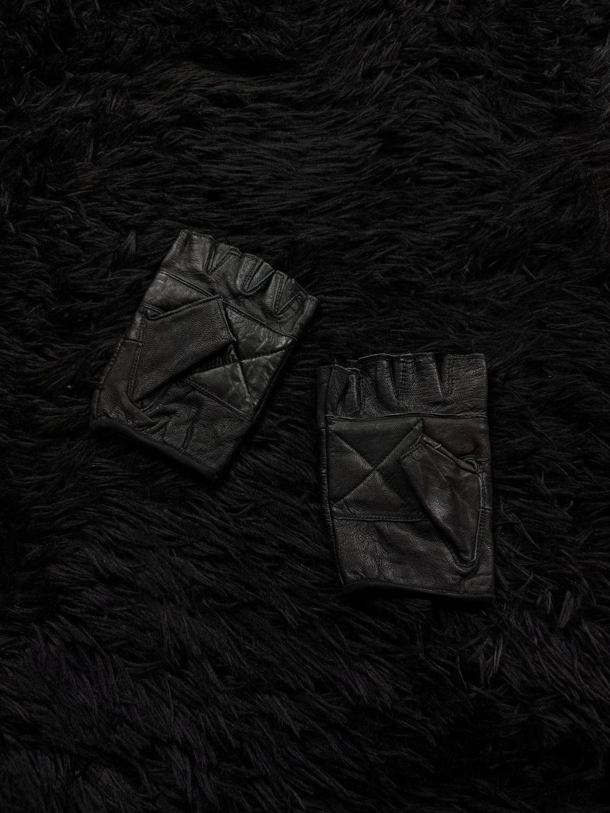 Other ERD Style Biker Cropped Real Leather Gloves Size ONE SIZE - 3 Thumbnail