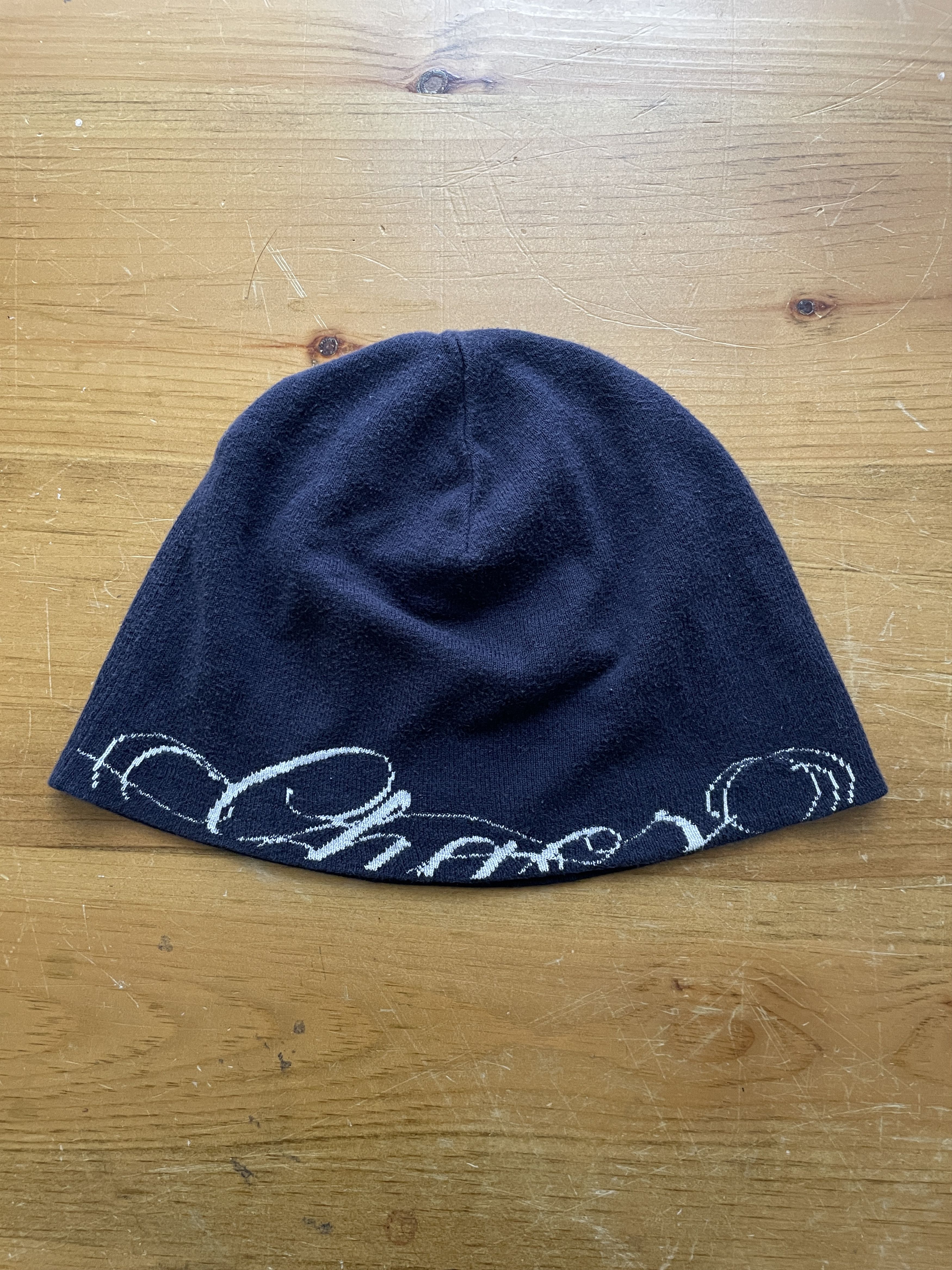 image of Undercover Chaos Script Beanie in Navy Blue, Men's