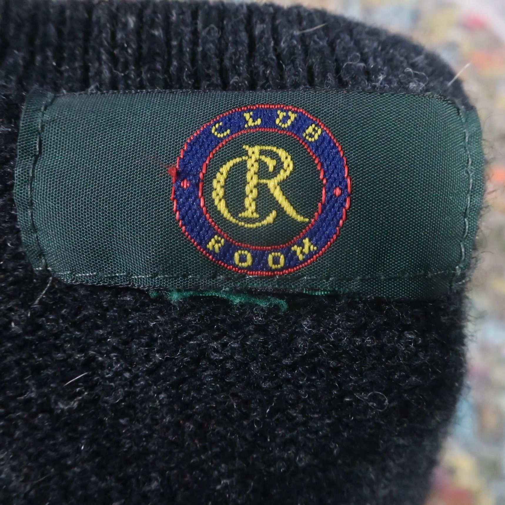 Club Room VINTAGE? No. Club Room Mens XL V-Neck Sweater Charcoal Gray Knit Wool Pullover Long Sleeve Solid Classic Preppy Regular Fit Dry Clean Only Men’s XL Size US XL / EU 56 / 4 - 4 Thumbnail