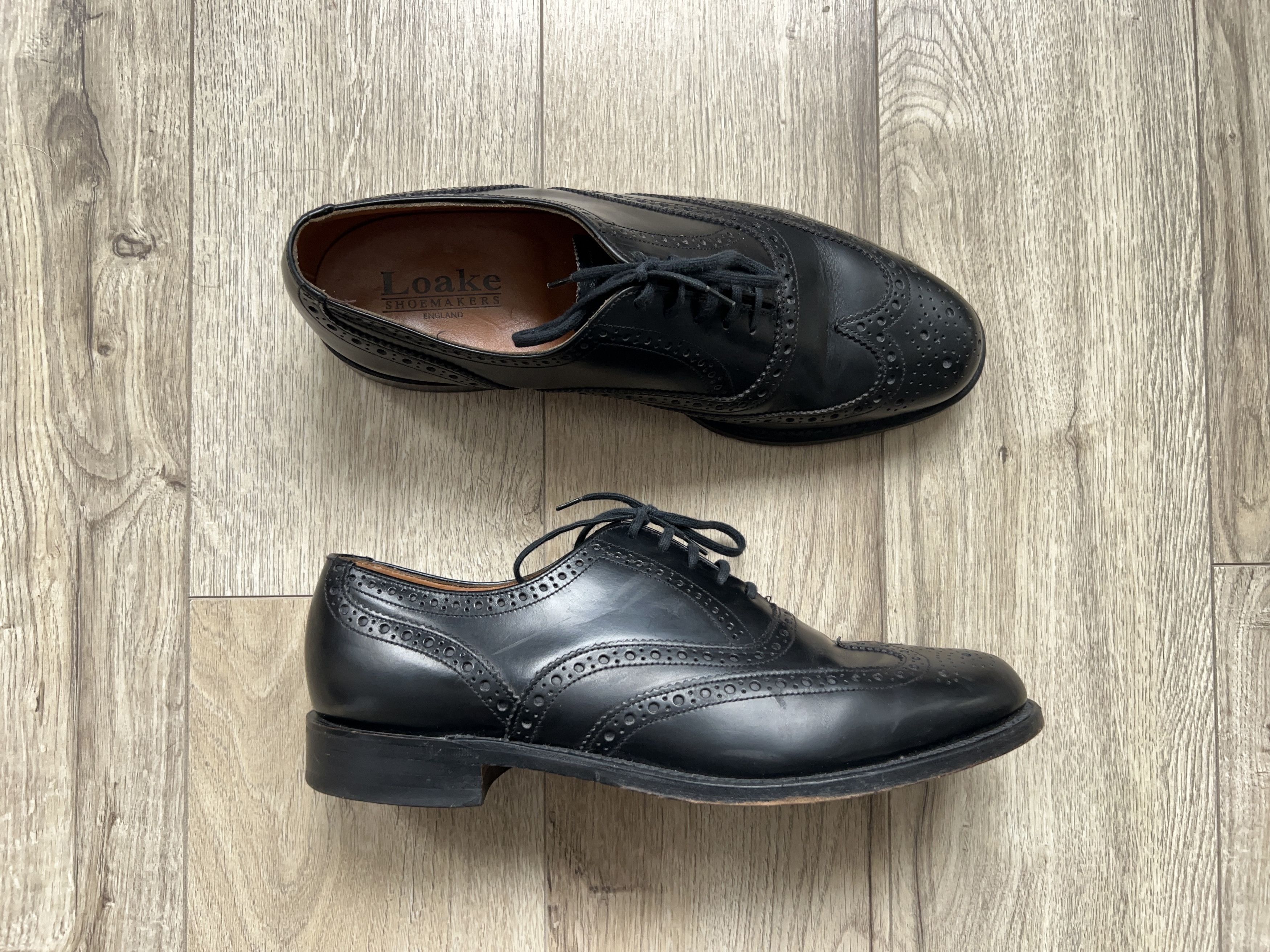 Leather × Loake Mens Shoemakers Black Brogue Shoes Formal Size UK 9 US 10 Size US 10 / EU 43 - 1 Thumbnail