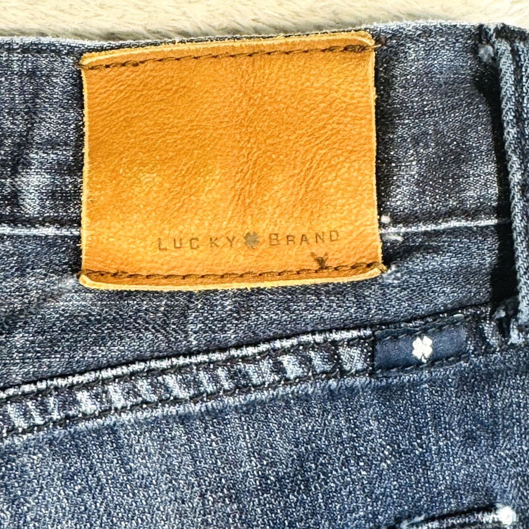 Lucky Brand Lucky Brand 221 Original Straight Jeans Mens 40x32 Blue Medium Wash Zip Fly Size US 40 / EU 56 - 7 Thumbnail