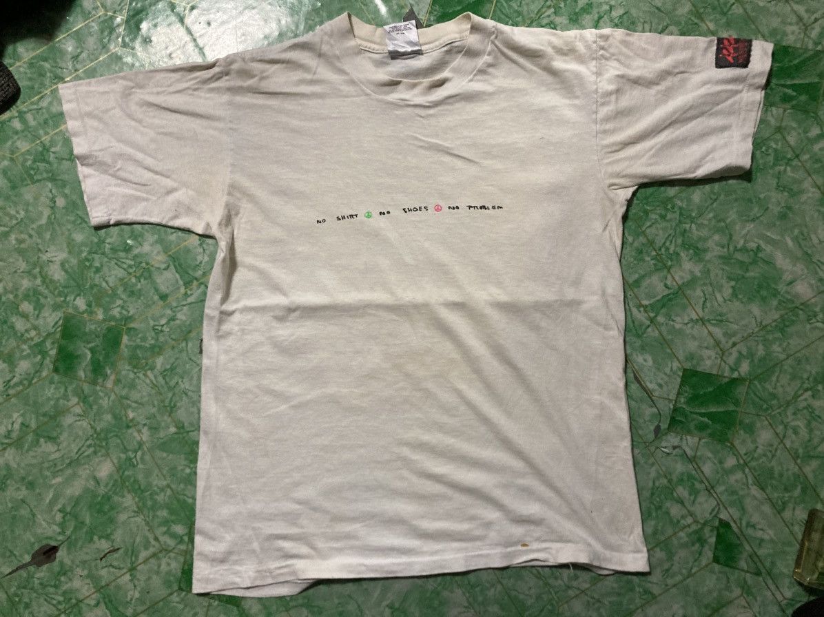 Vintage Vintage T Shirts Surf Tee 90s Size US L / EU 52-54 / 3 - 1 Thumbnail