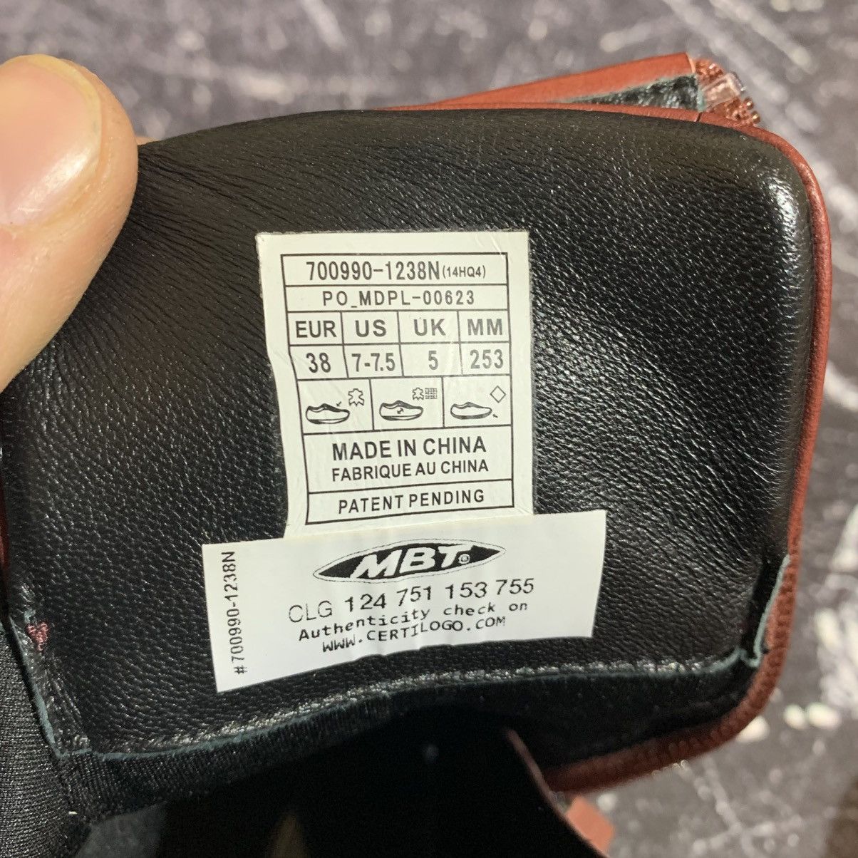 MBT MBT Boston Mid Leather Boots Size 38 EU 7-7.5 US 25.3 cm Size US 8 / IT 38 - 9 Thumbnail