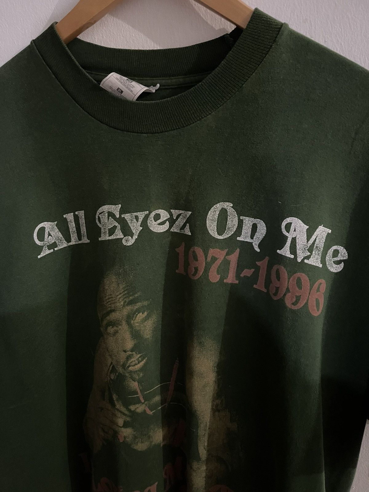 Rap Tees × Vintage 🔥 2 PAC | TUPAC IN LOVING MEMORY #SKU-A418 DP1 Size US XL / EU 56 / 4 - 3 Thumbnail