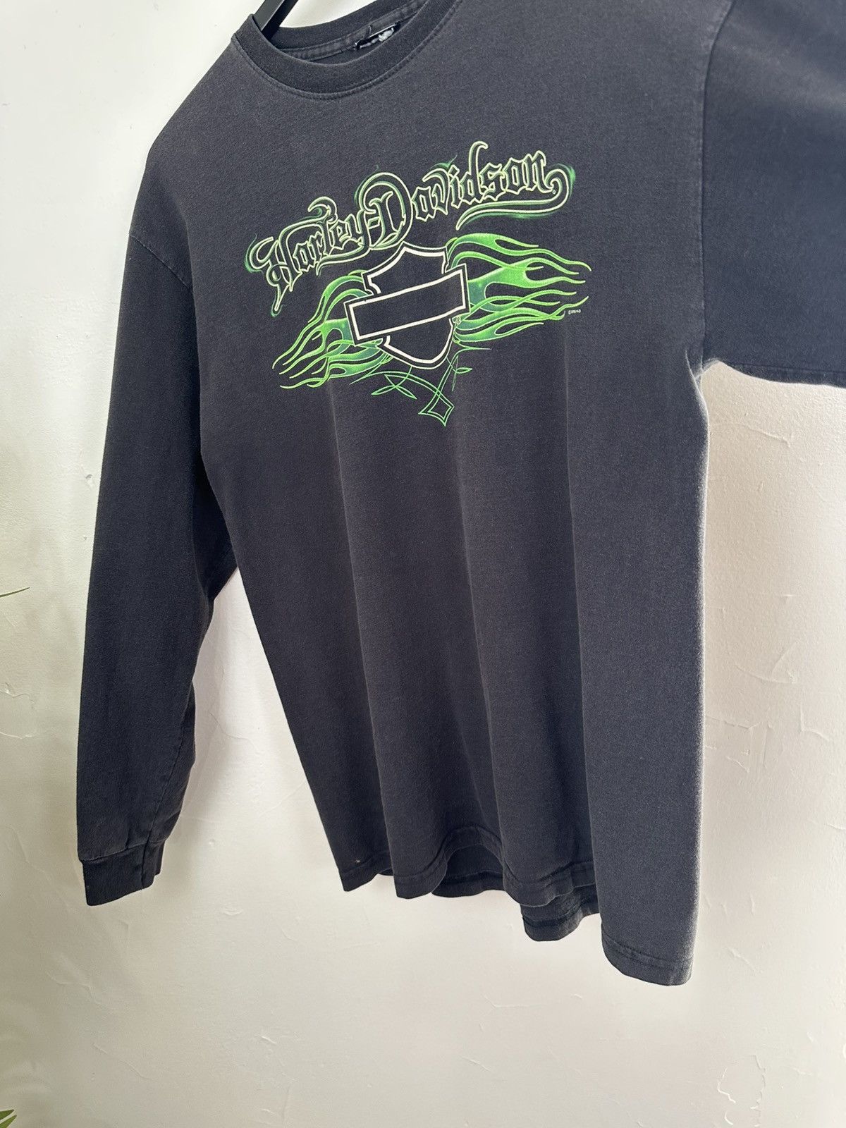 Harley Davidson (M) CRAZY GREEN FLAMES Harley Davidson Longsleeve Tee Size US M / EU 48-50 / 2 - 5 Thumbnail