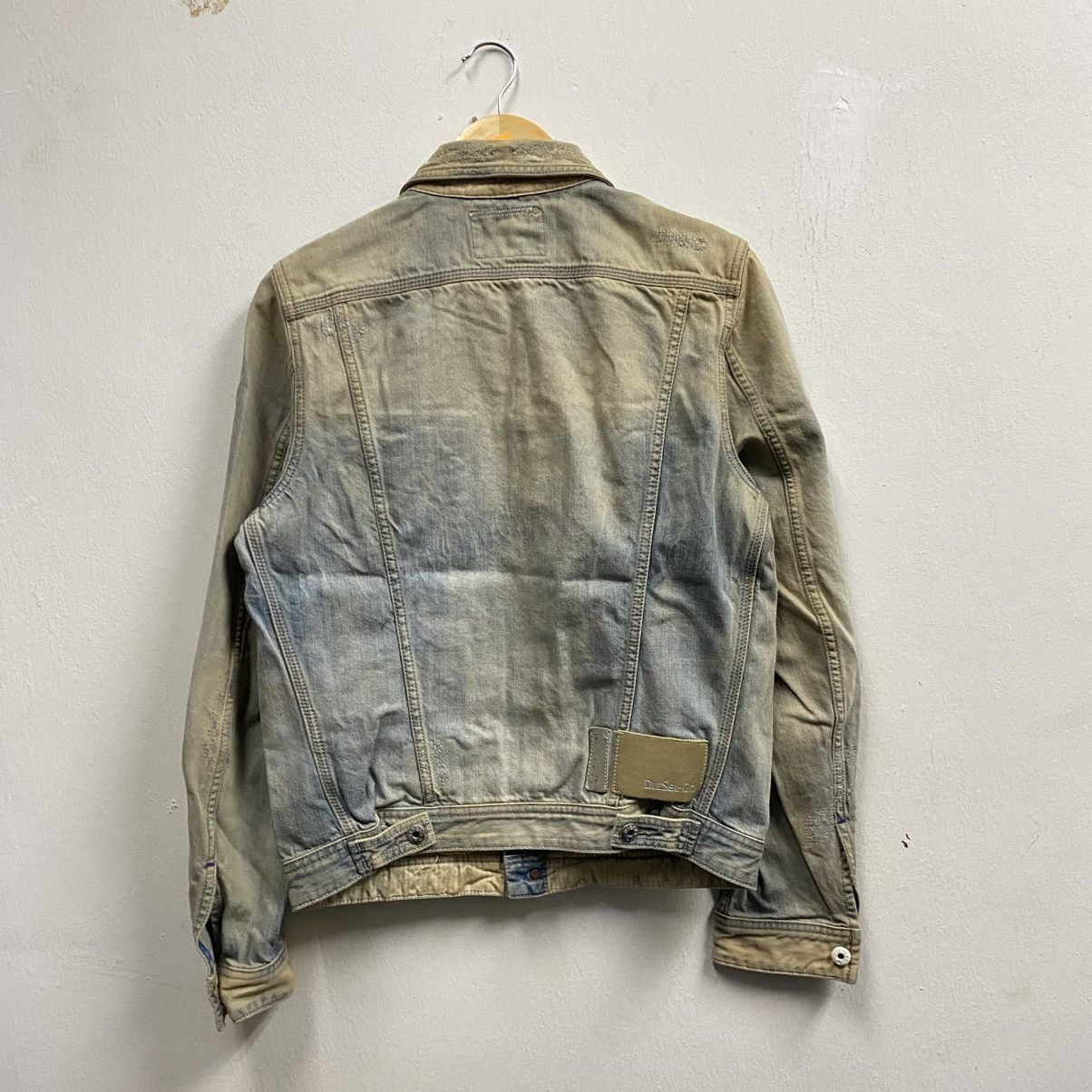 Diesel VINTAGE Diesel washed denim trucker jacket Size US S / EU 44-46 / 1 - 2 Thumbnail