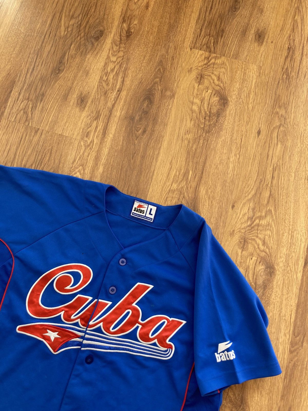 MLB Vintage batos cuba mlb jersey L y2k drip blokecore yankees Size US L / EU 52-54 / 3 - 7 Thumbnail