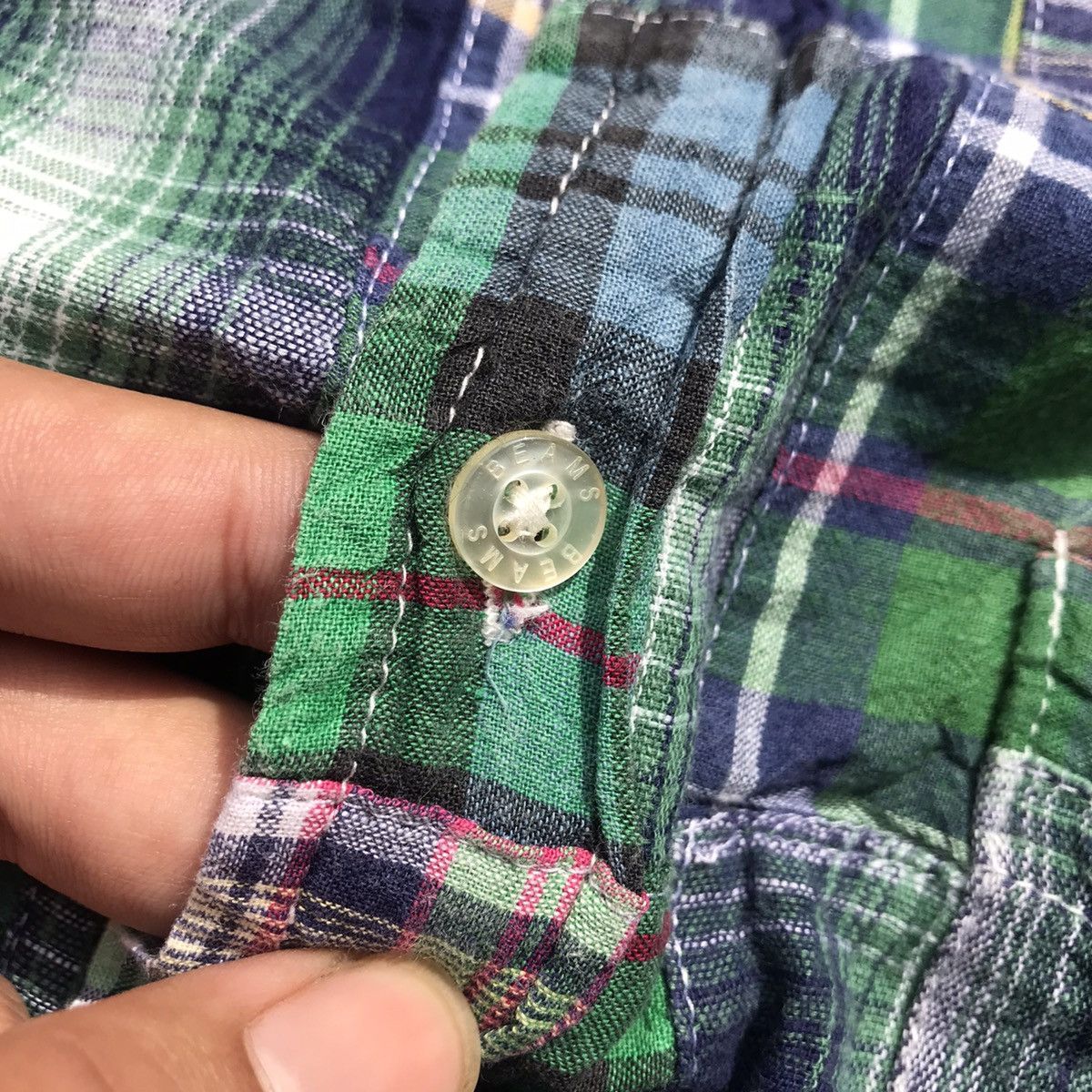 Beams Plus Vintage Beams Patchwork madrass military Shirt Union green Size US M / EU 48-50 / 2 - 4 Thumbnail