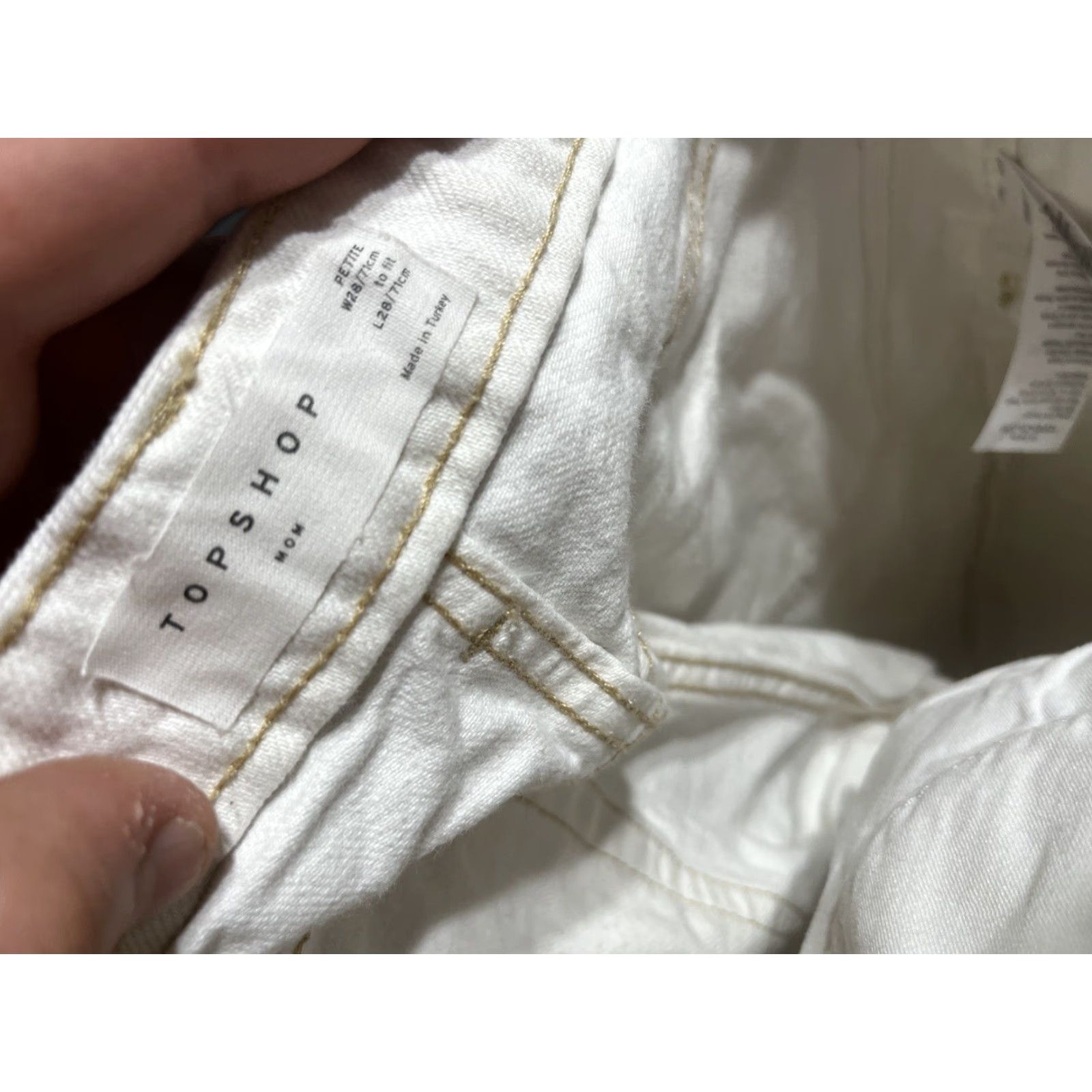 Topshop Topshop Jeans Womens 28 Petite White Denim High Rise Cropped Mom 5-Pocket Size 28" / US 6 / IT 42 - 7 Thumbnail