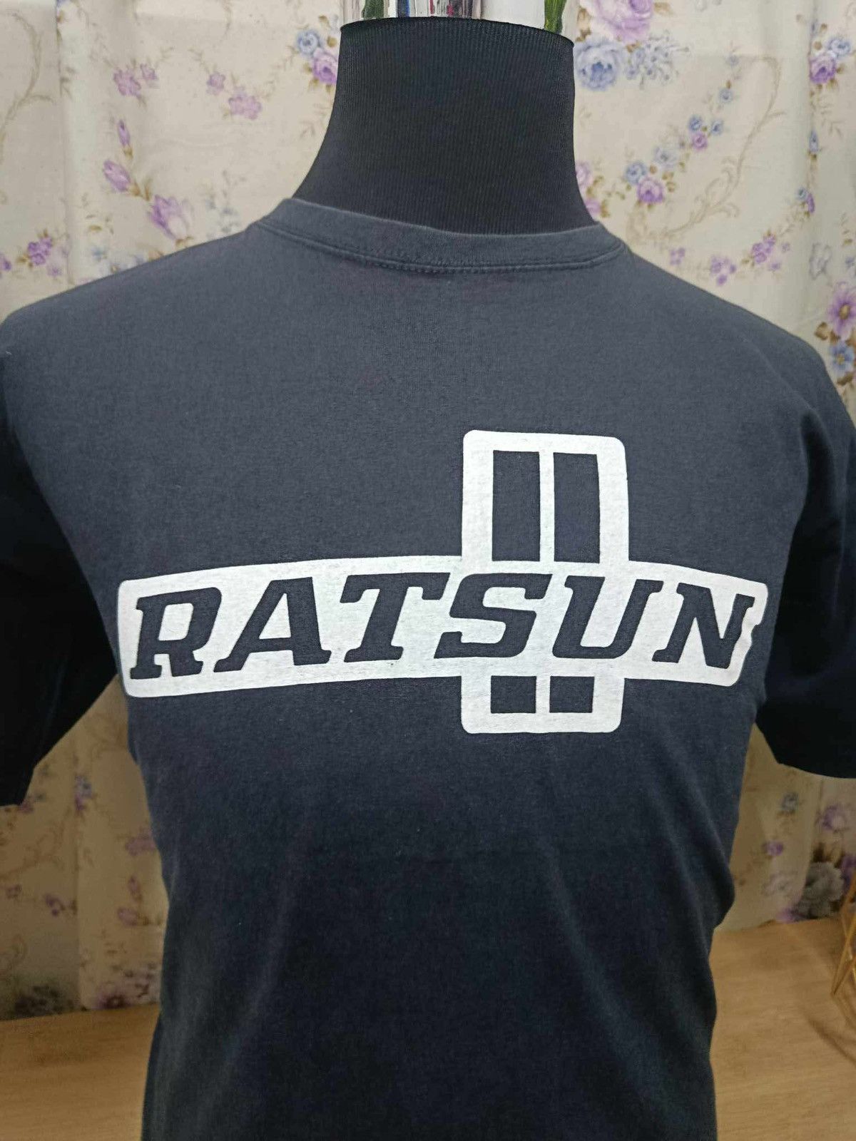Vintage Rare vintage sun faded RATSUN DATSUN tee Size US M / EU 48-50 / 2 - 2 Thumbnail