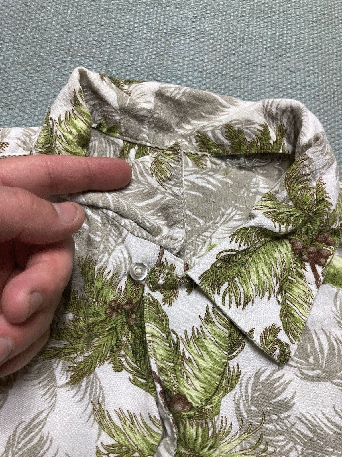 Vintage rayon loop collar hawaiian shirt 90s palm trees large Size US L / EU 52-54 / 3 - 3 Thumbnail