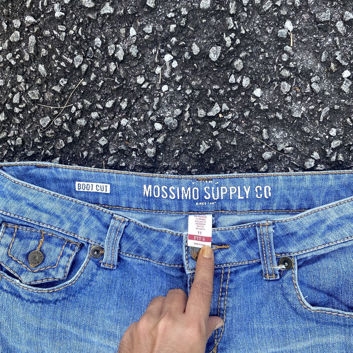 Jean × Mossimo × Vintage Vintage Mossimo Light Washed Flare Denim Jeans Size 34" / US 12 / IT 48 - 6 Thumbnail